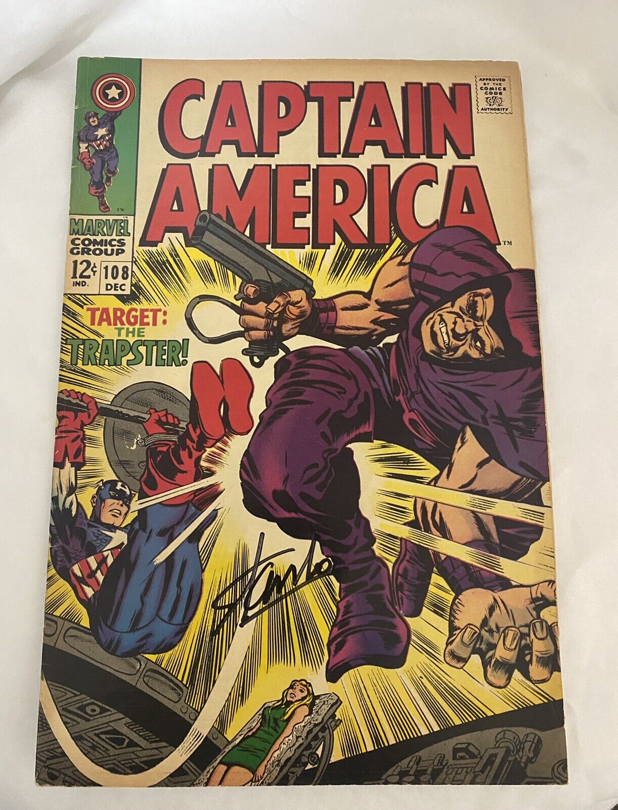 CAPTAIN AMERICA #108 CLASSIC COVER SIGNED STAN LEE & JACK KIRBY 1968 VF-