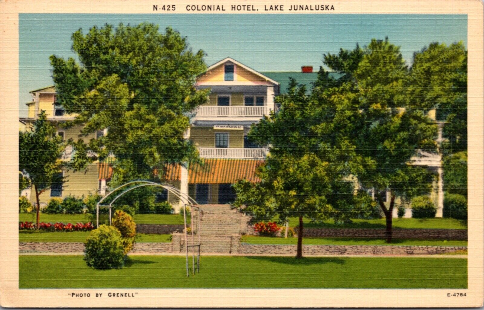 Linen Postcard Colonial Hotel in Lake Junaluska Haywood County, North Carolina