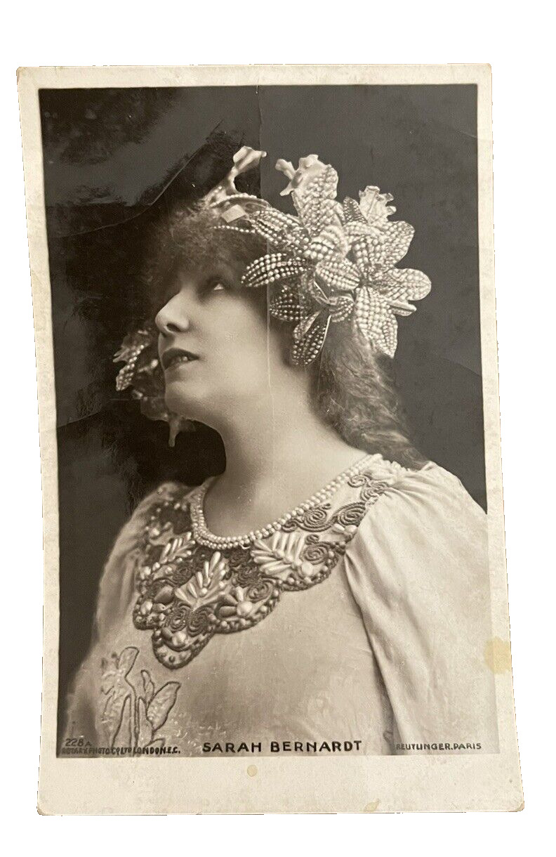 VTG Sarah Bernhardt Actress Postcard Paris Printed In England