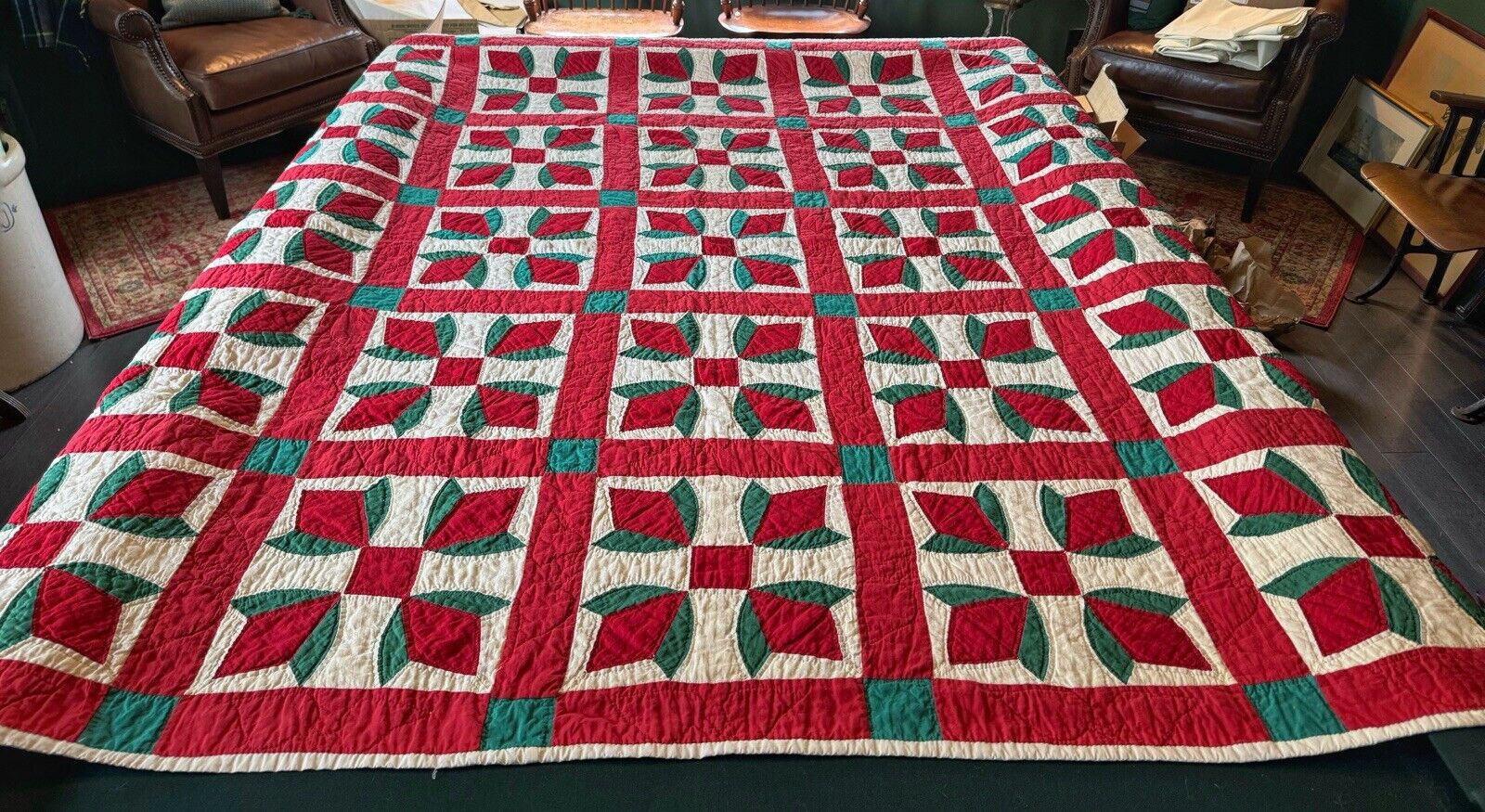 Vintage Hand Stitched Red, White, Green Tulip Flower Poinsettia Quilt 68” X 70”