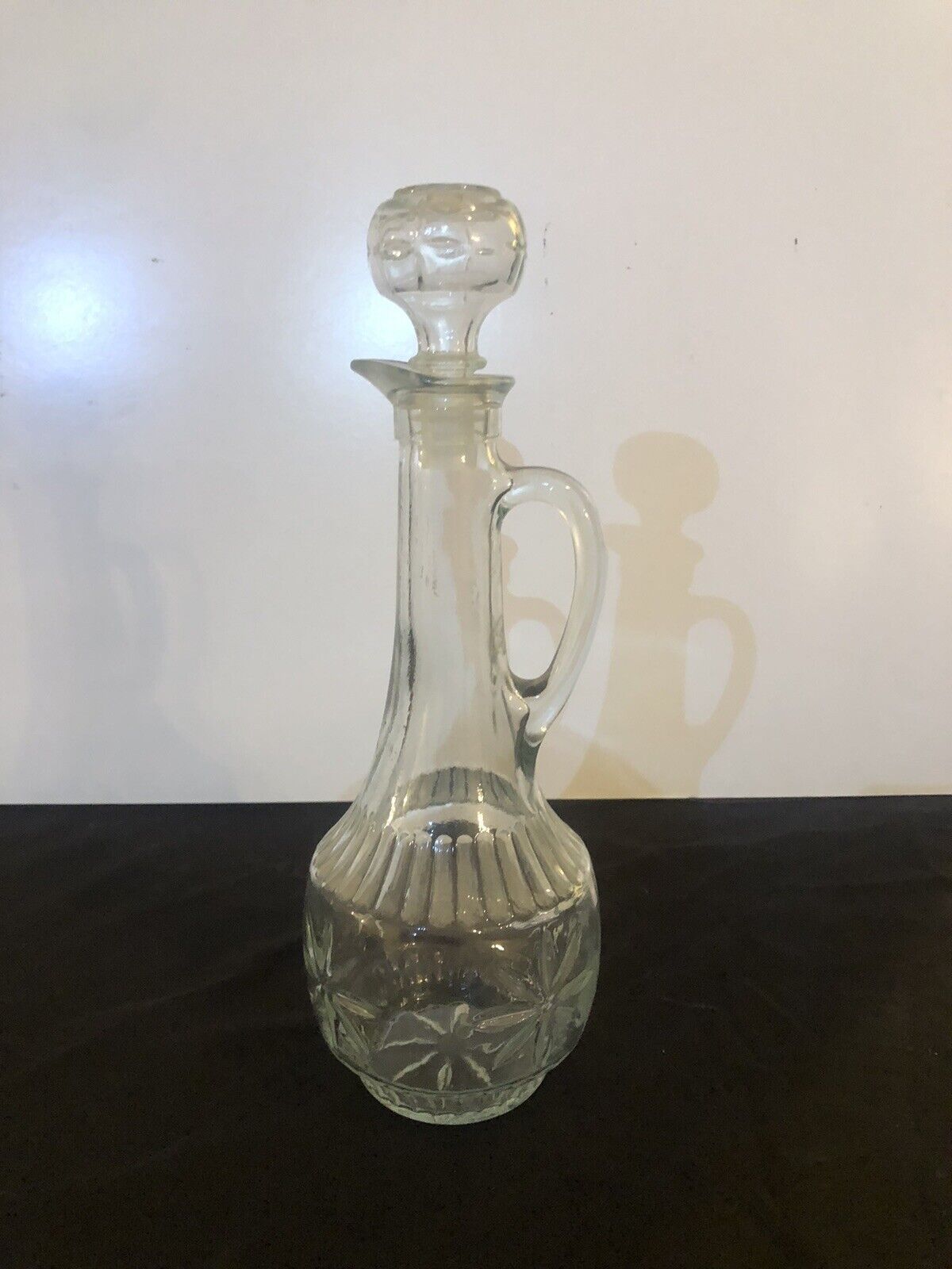 Vintage Clear Glass Starburst Flower Wine Decanter Bottle & Decorative Stopper