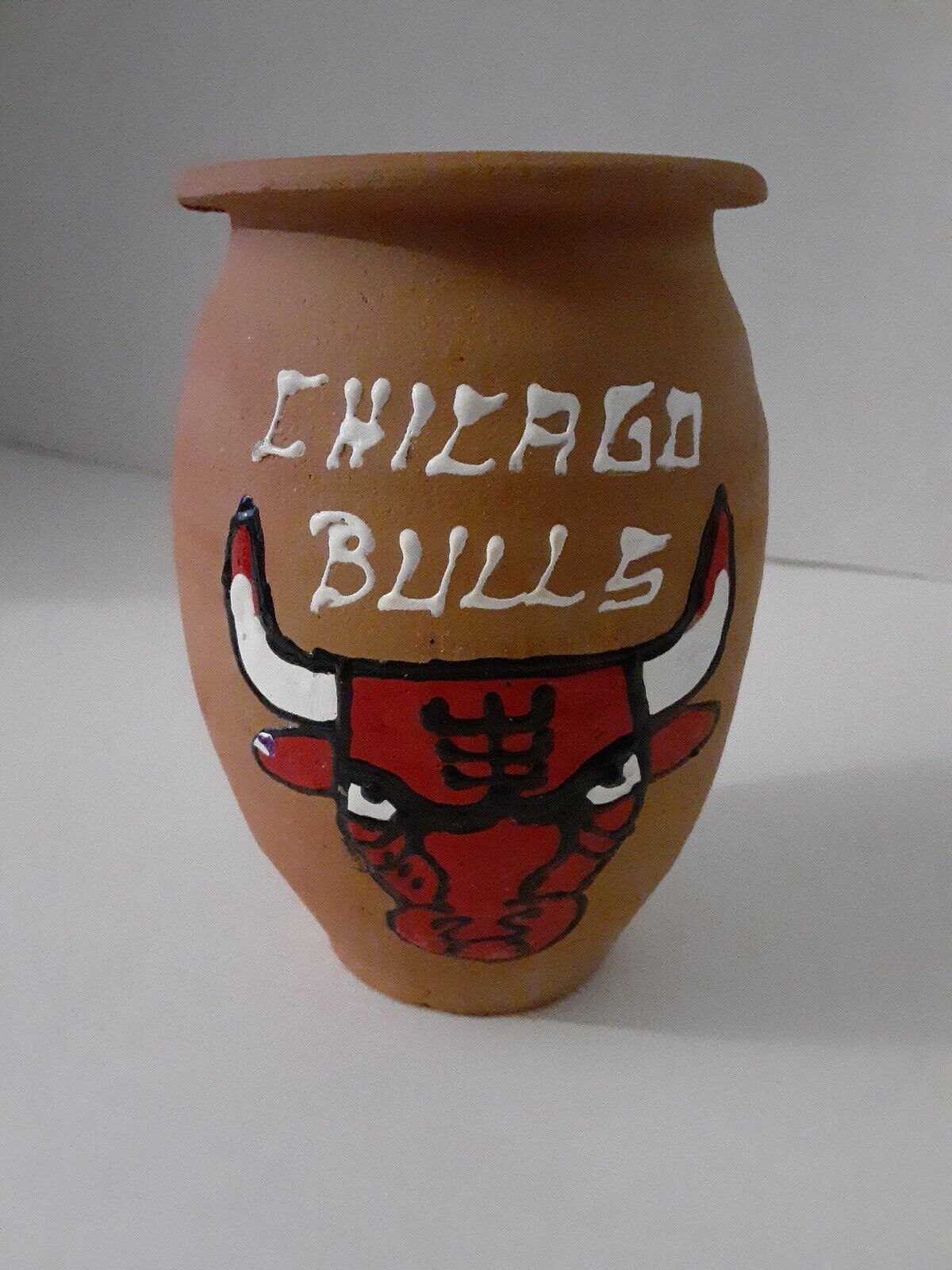 Vtg Chicago Bulls 5” Souvenir Vase Clay Ceramic Oasis Bar Nuevo Laredo Mexico