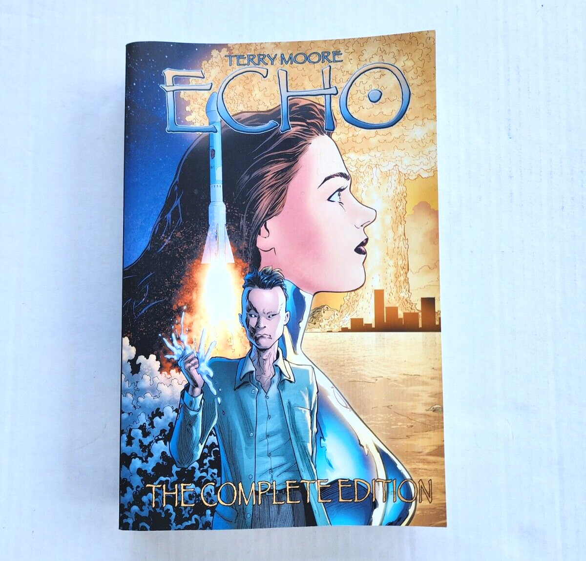 Echo the Complete Edition Abstract Studio Comics 2011 Terry Moore Paperback TPB