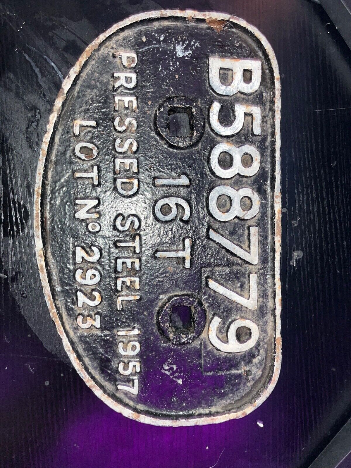 B588779 16T Pressed Steel 1957 Lot Number 2923