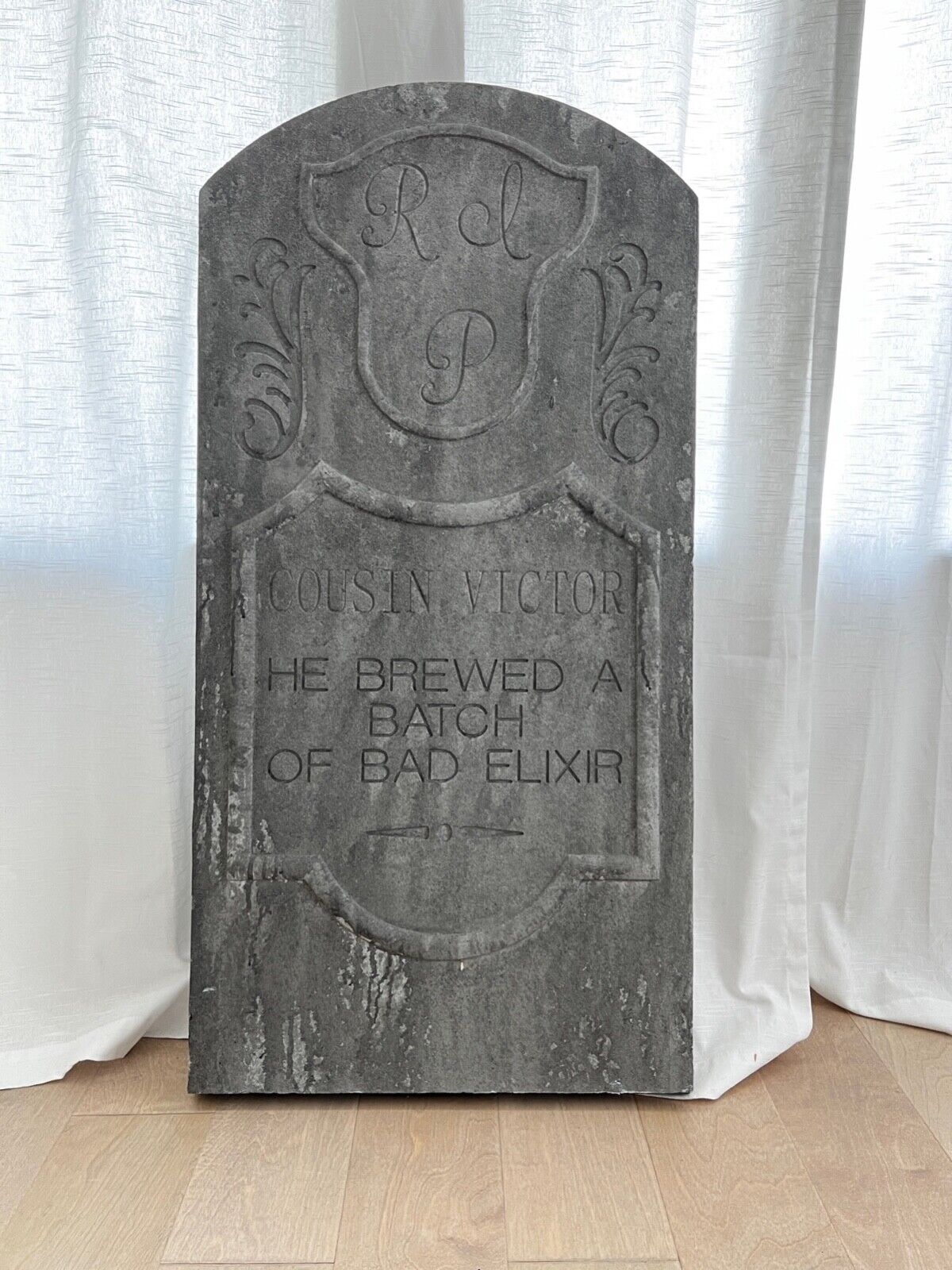 Cousin Victor LIFESIZE Haunted Mansion Tombstone Replica 42\