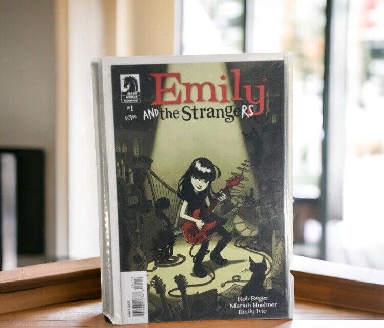 Emily and the Strangers #1 (2013) NM5B134 NEAR MINT NM