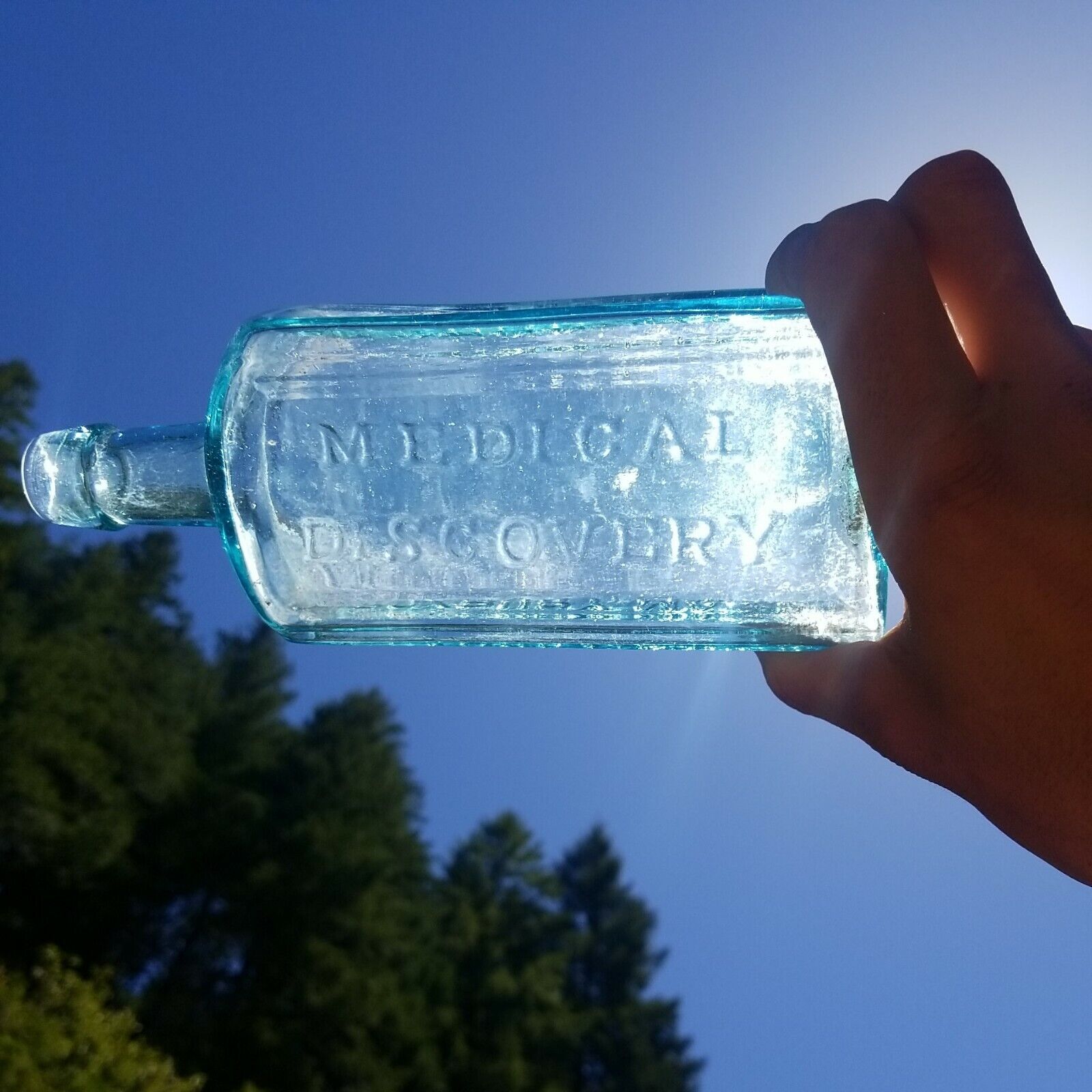 1870's DR. KENNEDYS MEDICAL DISCOVERY BOTTLE☆OLD Deep Blue Massachusetts Bottle
