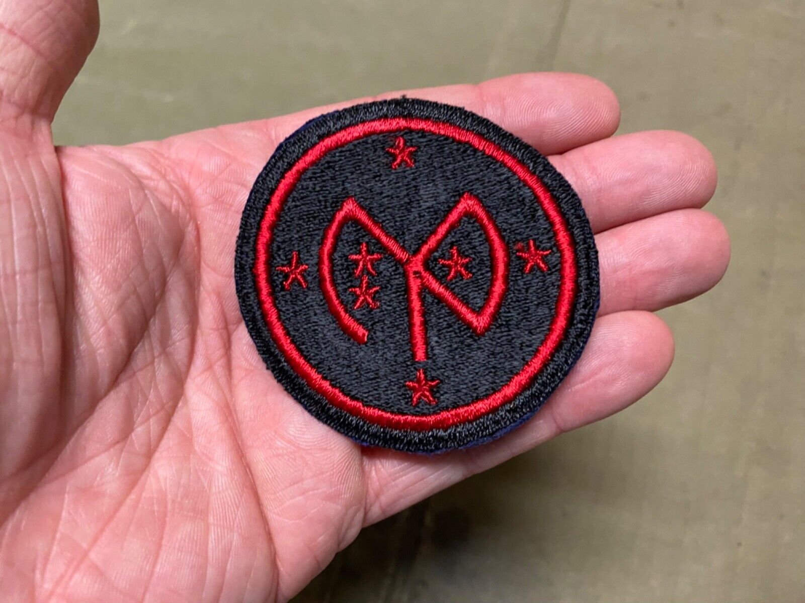 ORIGINAL WWII US 27TH INFANTRY DIVISION SLEEVE INSIGNIA PATCH-RARE BLACK BACK
