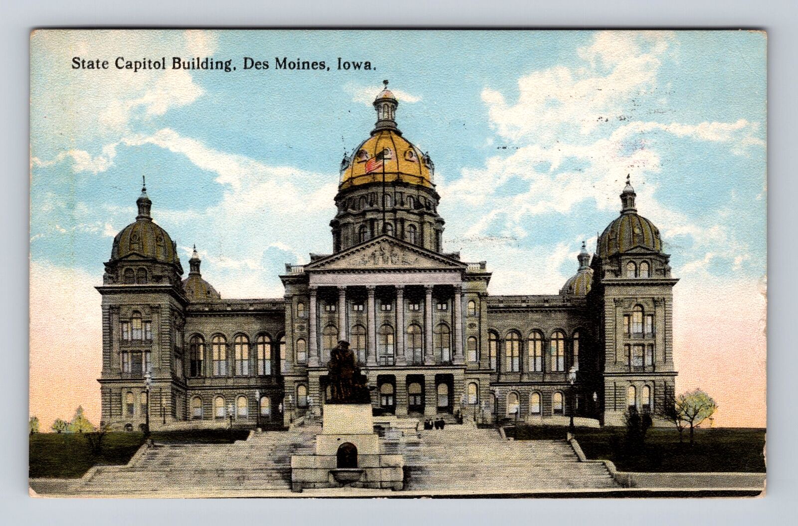 Des Moines IA-Iowa, State Capitol Building, Antique, Vintage c1915 Postcard