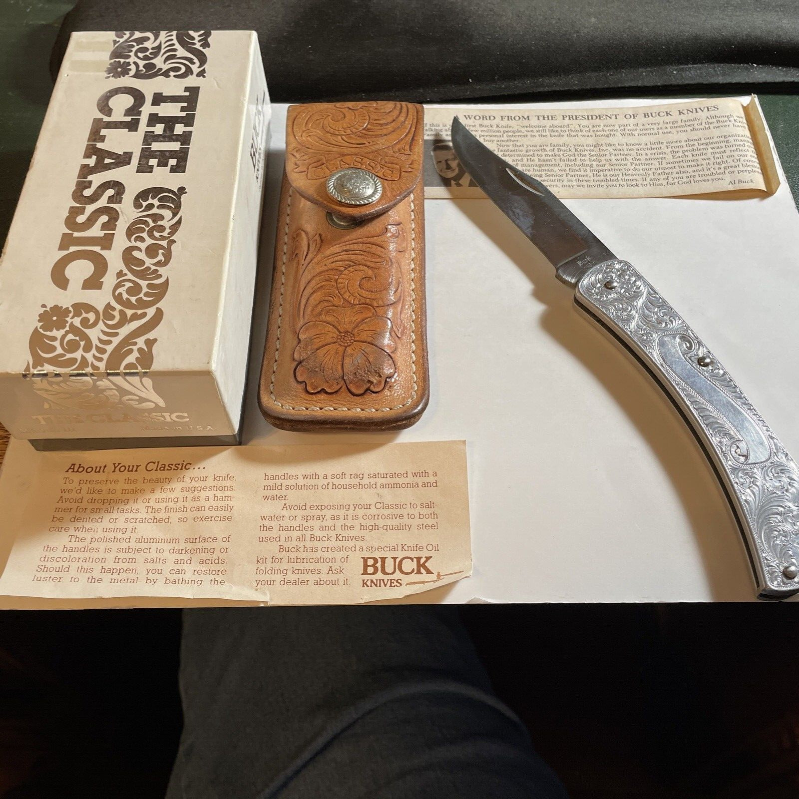 Vintage BUCK Classic 111 Knife ENGRAVED Folder  1980 USA Box, Leather Case