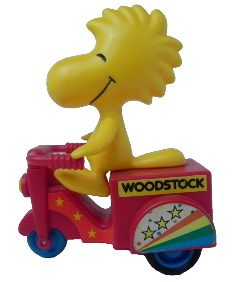 VINTAGE UFS Inc WOODSTOCK Peanuts Friction Tricycle Toy - Friction not working