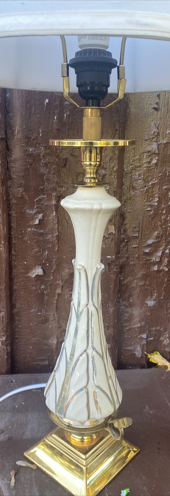 Vintage True, Mid Century, Ceramic Brass Table Lamp Hollywood Regency
