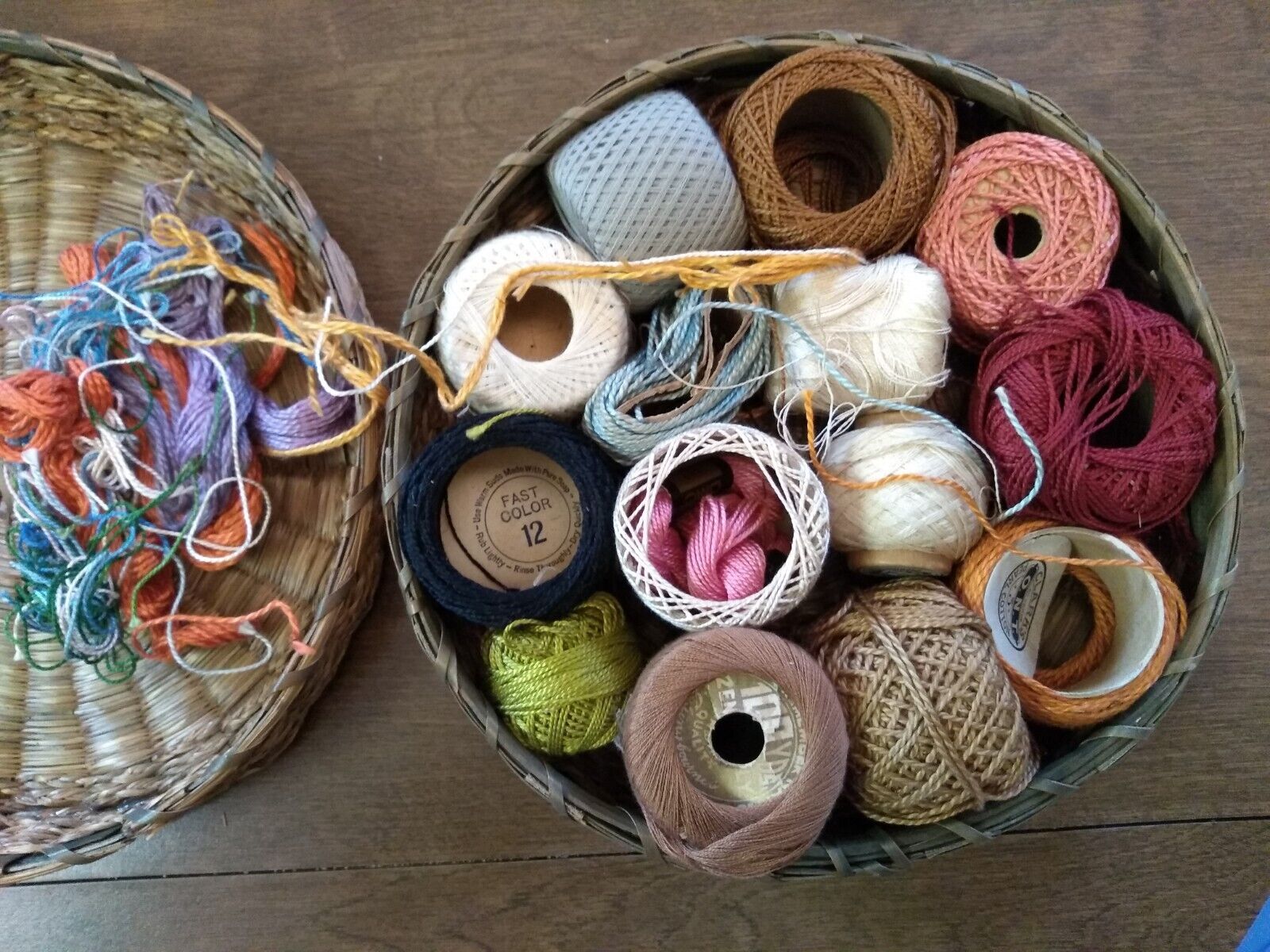 vintage round sewing basket w/ old embroidery threads lot