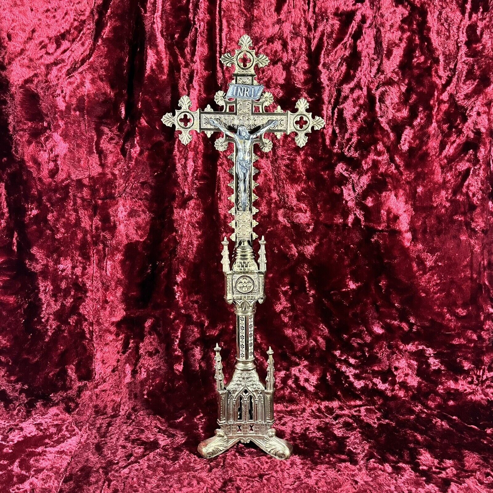 Antique Gothic Brass Crucifix Cross Altar Cathedral Jesus Corpus BEAUTIFUL