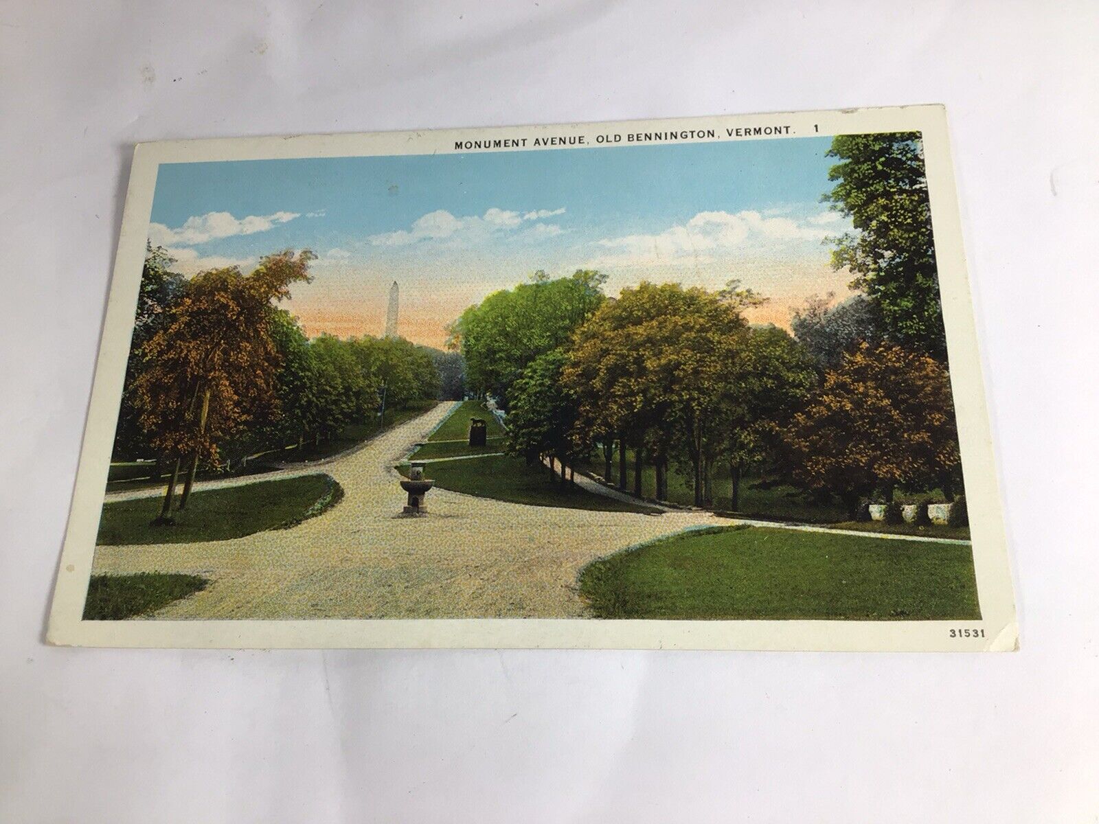 Vintage Post Card PC Monument Avenue, Old Bennington, Vermont. Not Posted