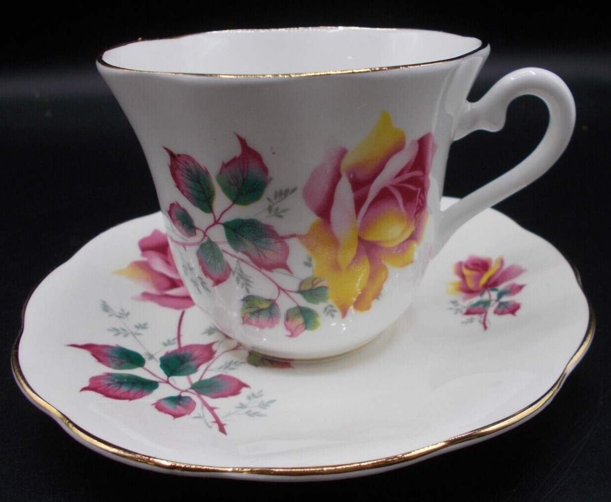 Vintage Elizabethan Pink &Yellow Rose Teacup& Saucer TJ1