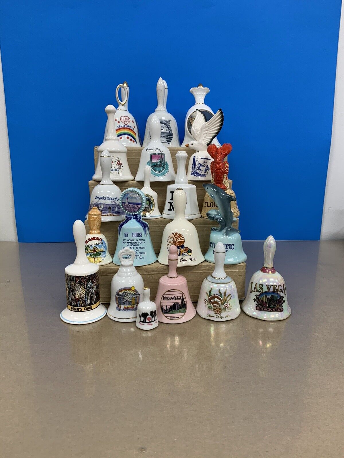 Vintage 23 Pc Lot Collectible Porcelain State Souvenir Bells Japan Taiwan Nanci
