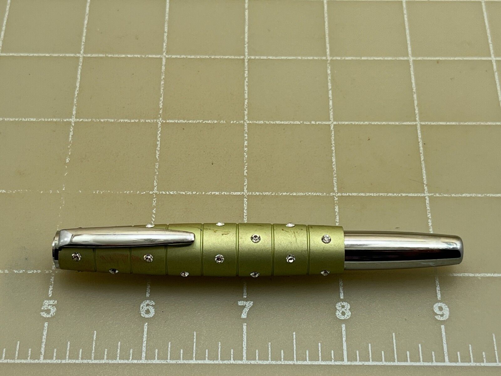 Judd's Very Nice Green Jeweled Online Mini Fountain Pen w/Fine Nib