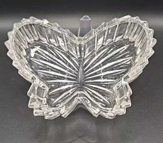 Vintage Crystal Clear Cut Glass Butterfly Trinket Dish Jewelry Holder Box w Lid