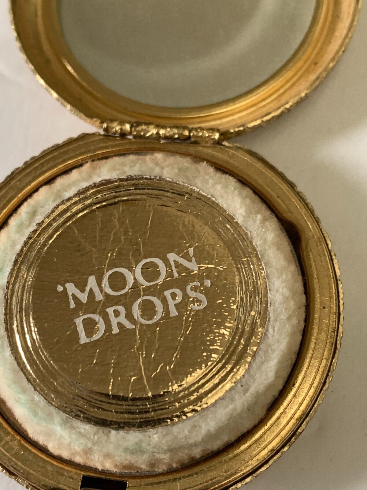Revlon Moon Drops Pressed Powder Compact