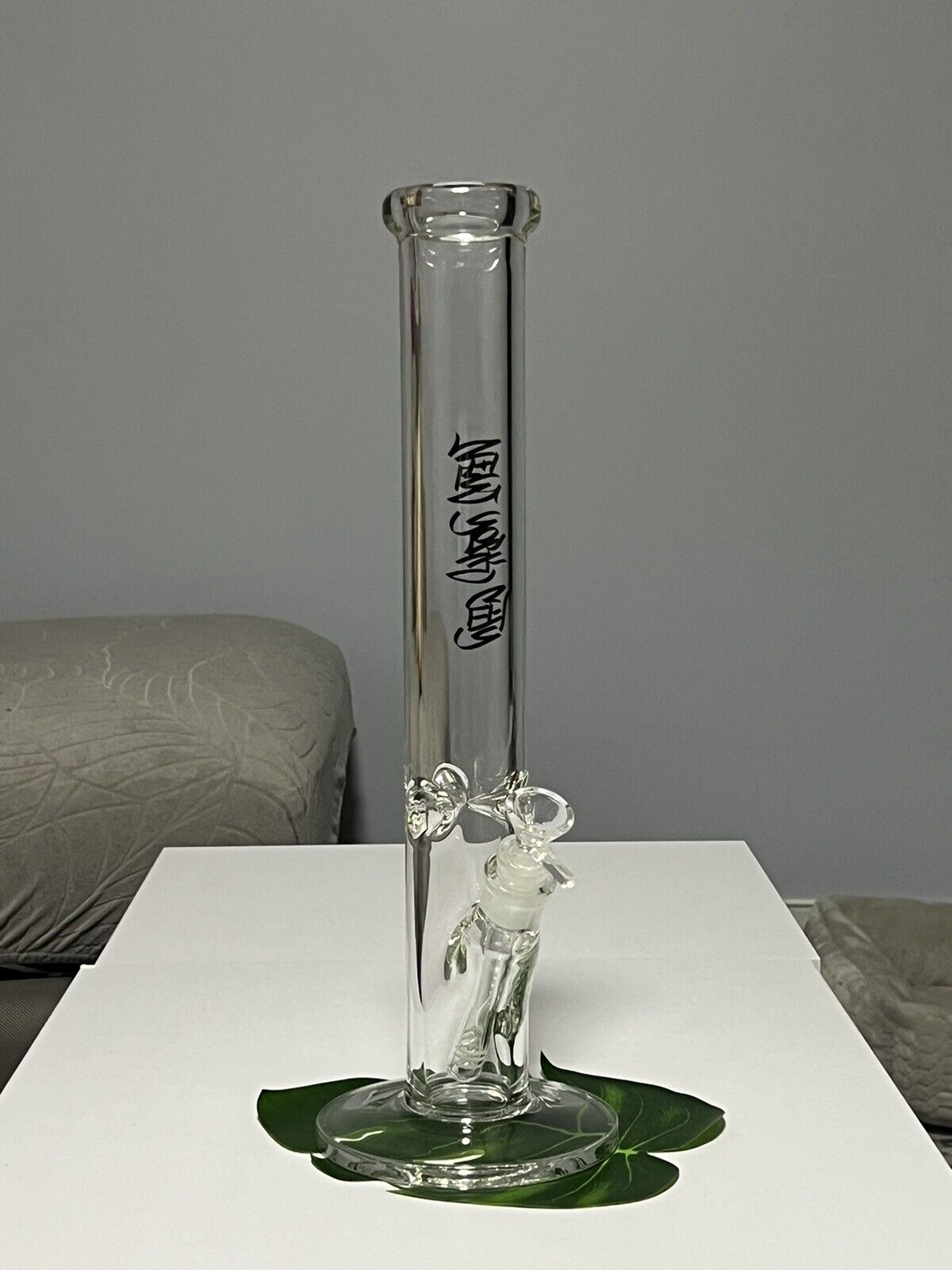 NYC\'s best glass bong- 16 inch water pipe Heavy Duty New York City Premier glass