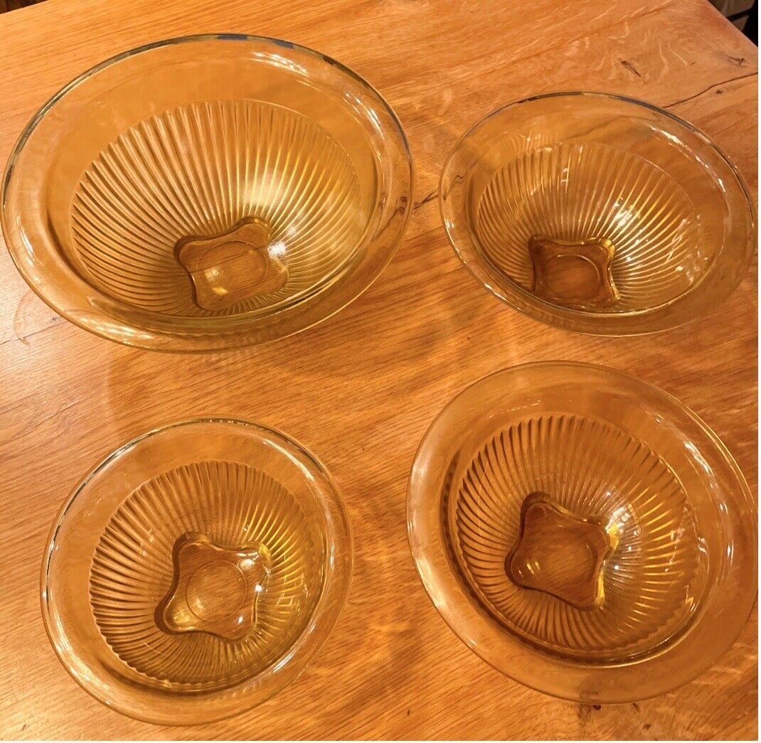4pc Beautiful Vintage Federal Glass Amber Glass Ribbed Nesting Mixing Bowls