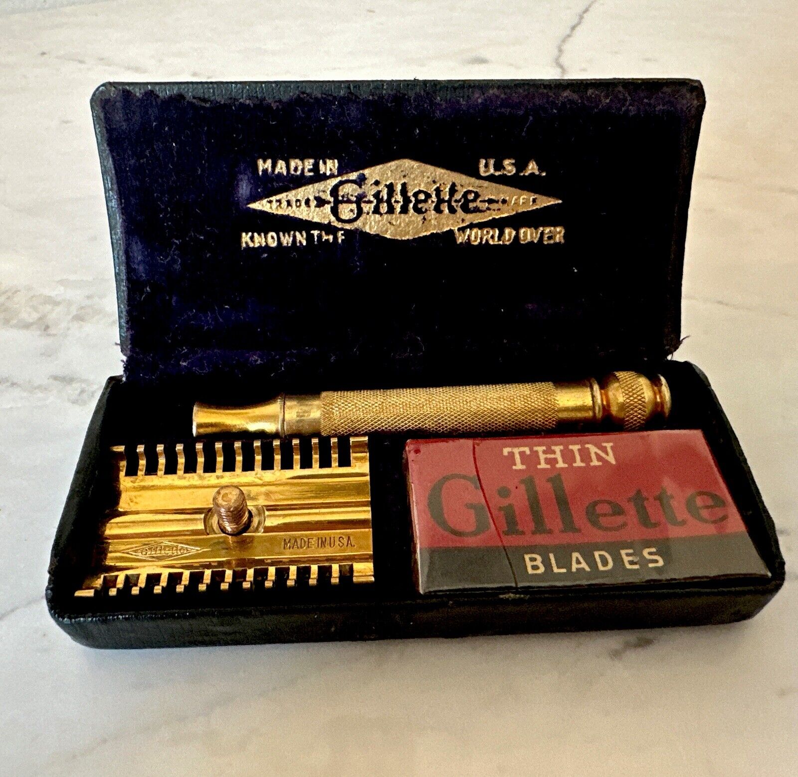 Vintage Gillette Gold Pocket Razor/NEW Long Comb/Pack Unopened Thin Blades