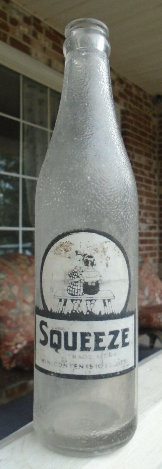 Vintage Squeeze 10 oz. Soda Bottle National Fruit Flavor Co. New Orleans,USA