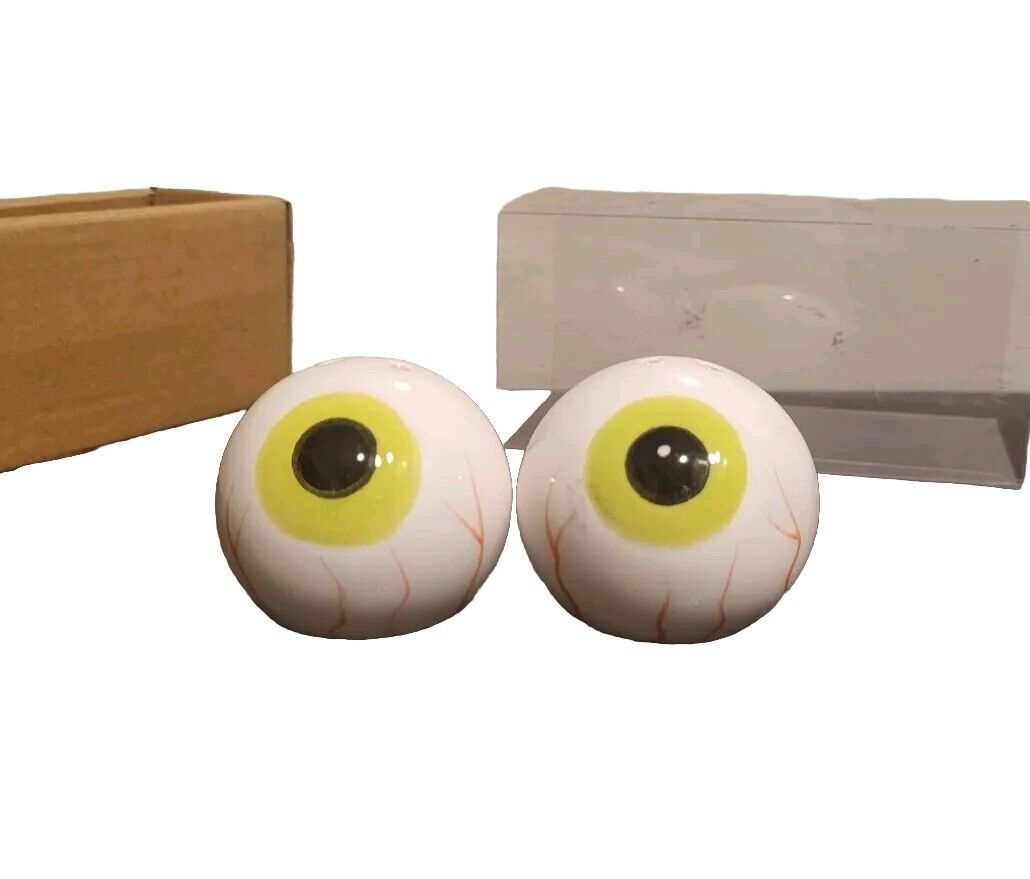 Spooky Eyeball Salt and Pepper Eyes Shakers Halloween Look Creepy 