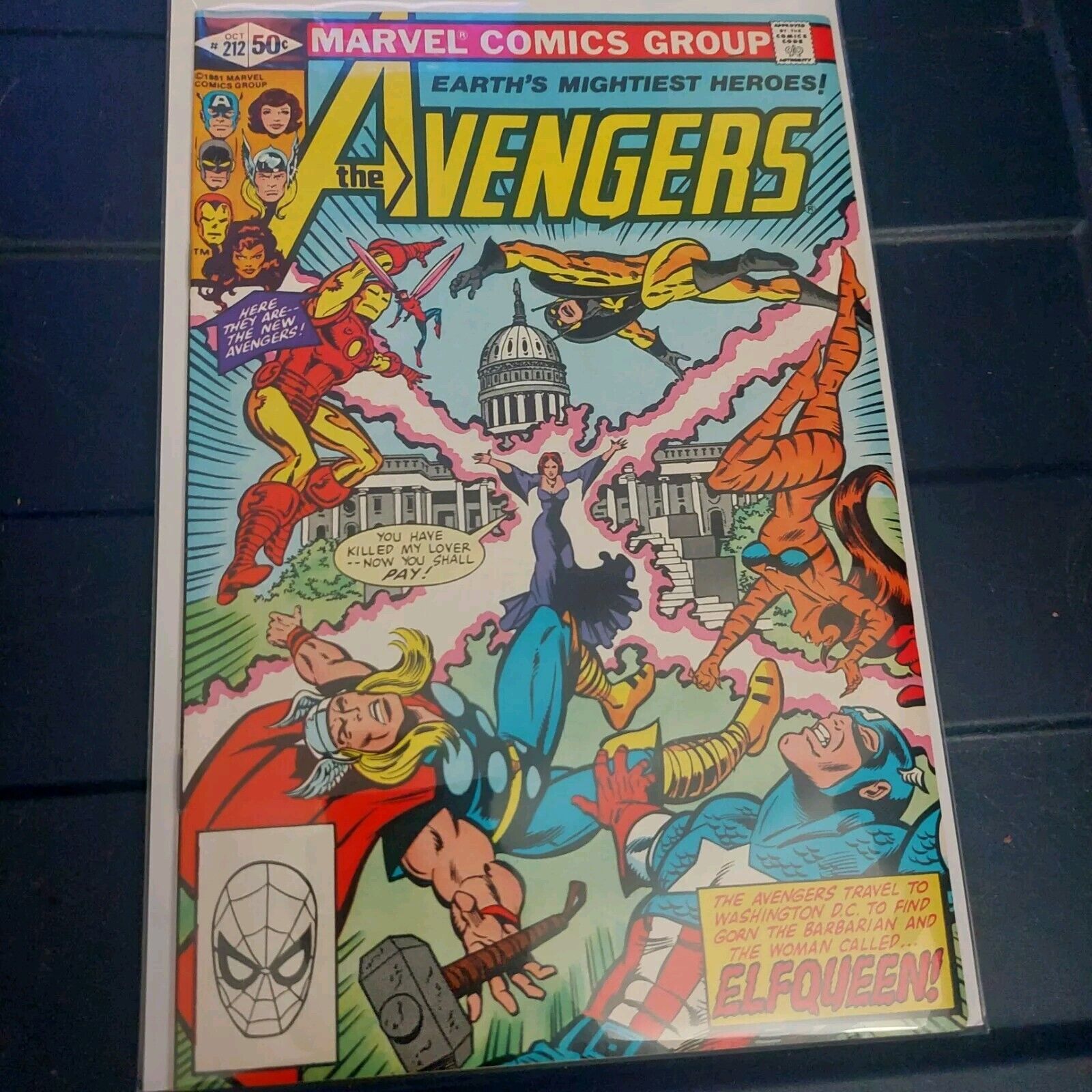 Marvel Comics The Avengers #212 October 1981 Kupperberg Art ELFQUEEN VF/VF+