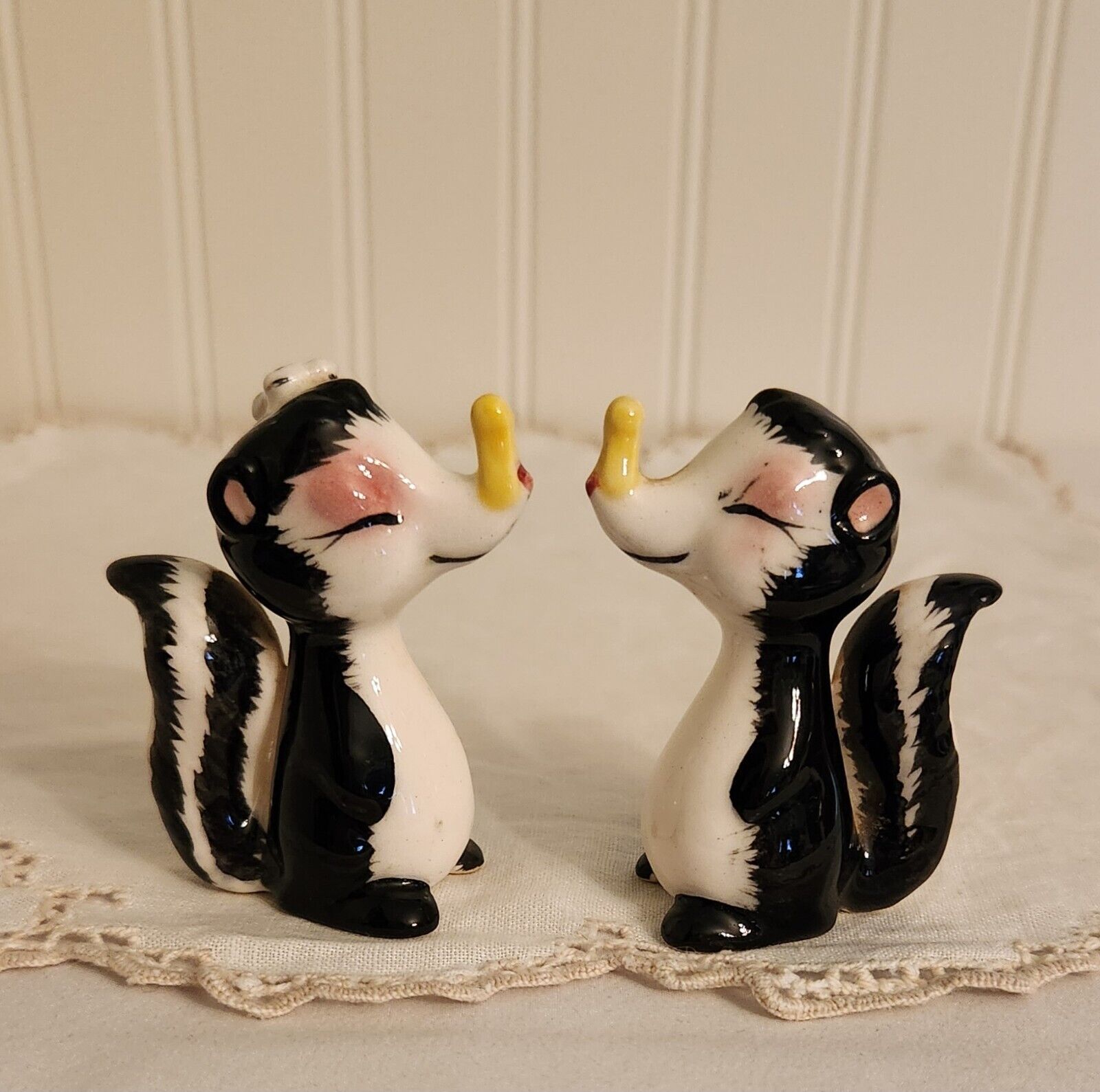 Vintage Norcrest Japan Skunks w/ Clothespins On Their Noses Salt Pepper  Shakers