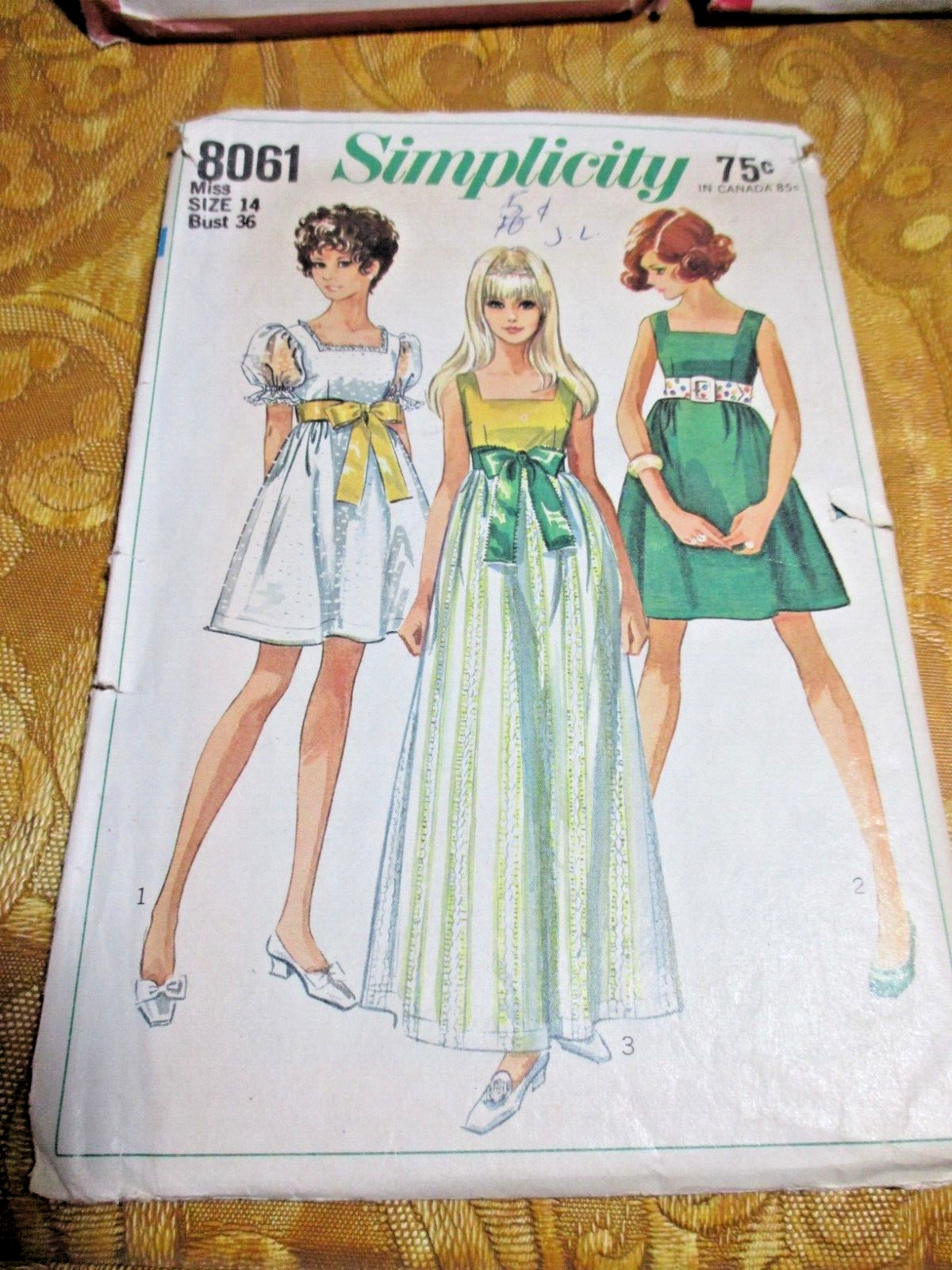 Simplicity Misses\' Fairy Dress Pattern 8061 Miss 14 36 1968 1960\'s VTG Cut