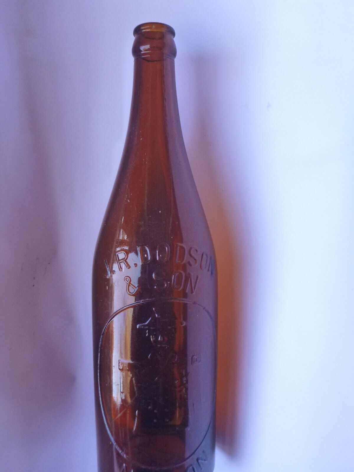 ANTIQUE J.R.DODSON & SON, NZ LORD NELSON TRADE MARK CROWN SEAL BEER BOTTLE