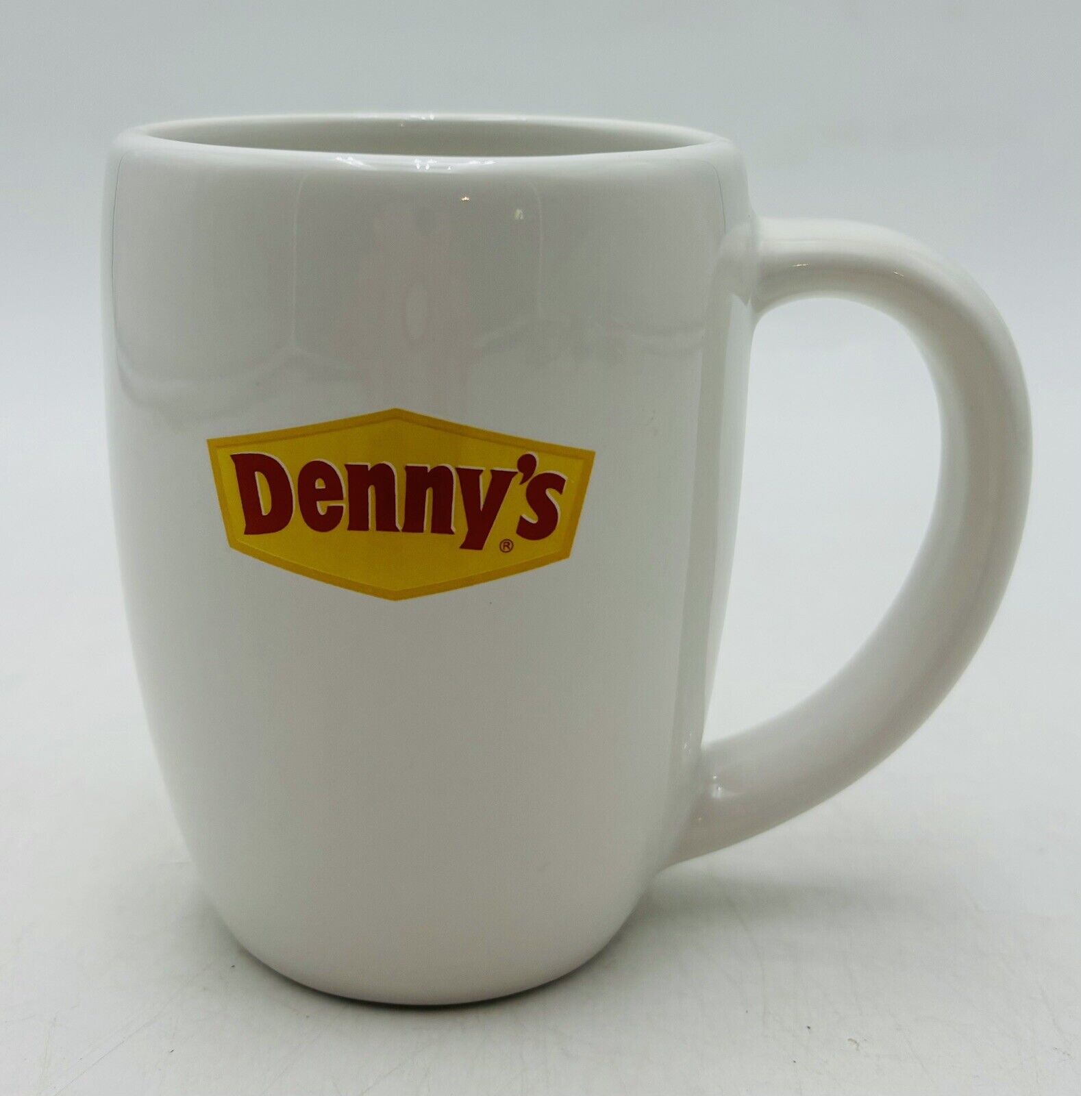 Denny’s restaurant coffee mug It’s always sunny side up in a diner