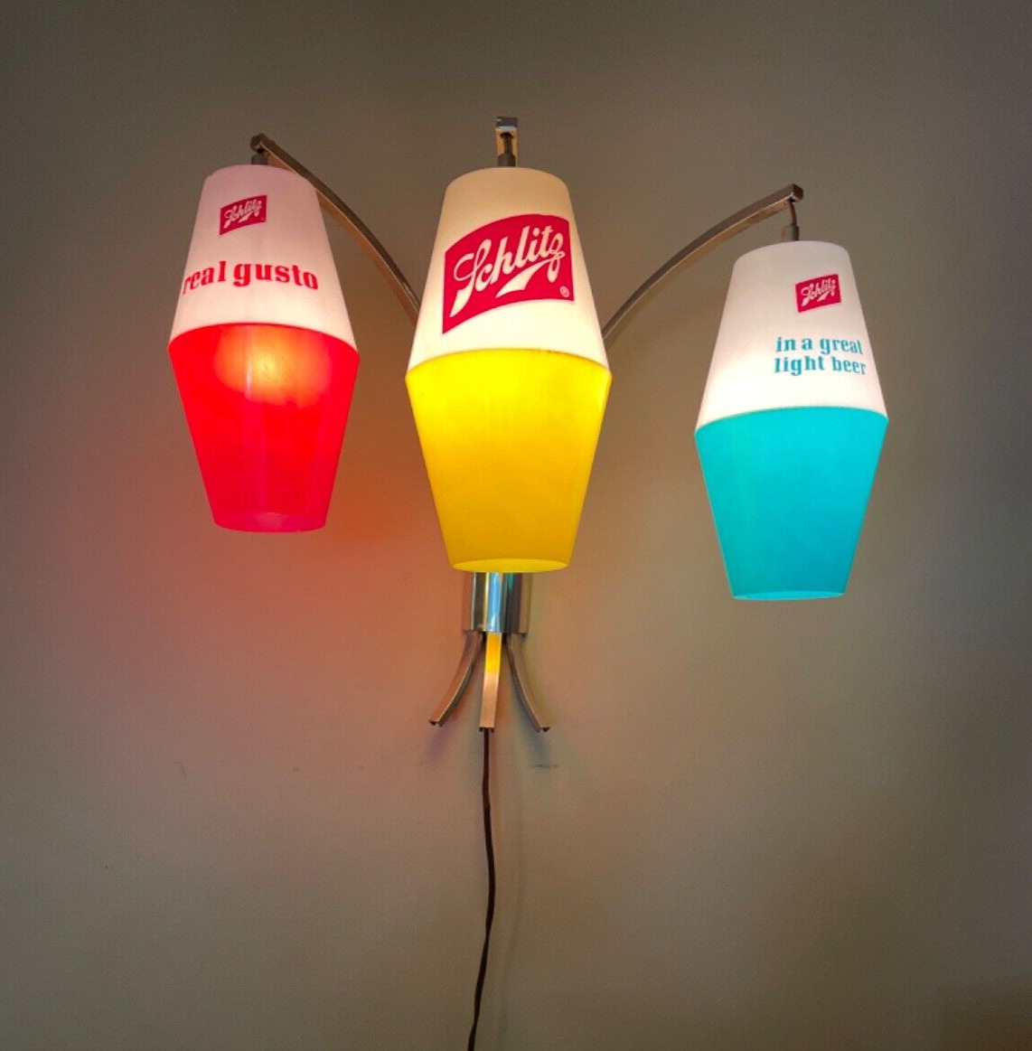Vintage 1960\'s Schlitz Beer Plug In Wall Hanging Lamp Light Sconces Works
