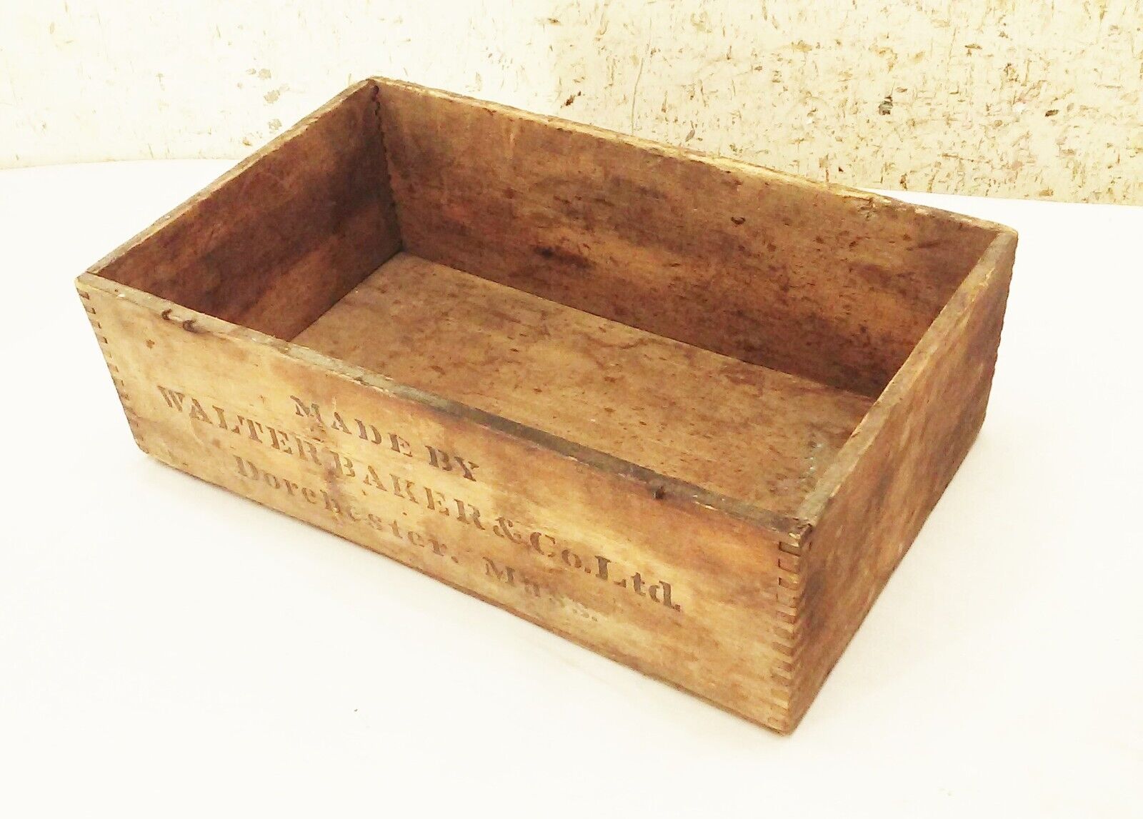 Vtg antique Walter Baker Gold medal wood dovetailed wooden box crate decor