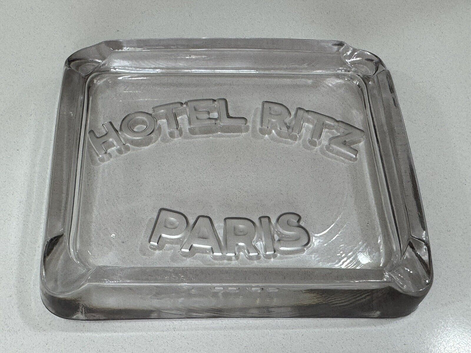 1930s Hotel Ritz Paris Glass Cigarette Ashtray Art Deco 4 Cigarette/Cigar Rests