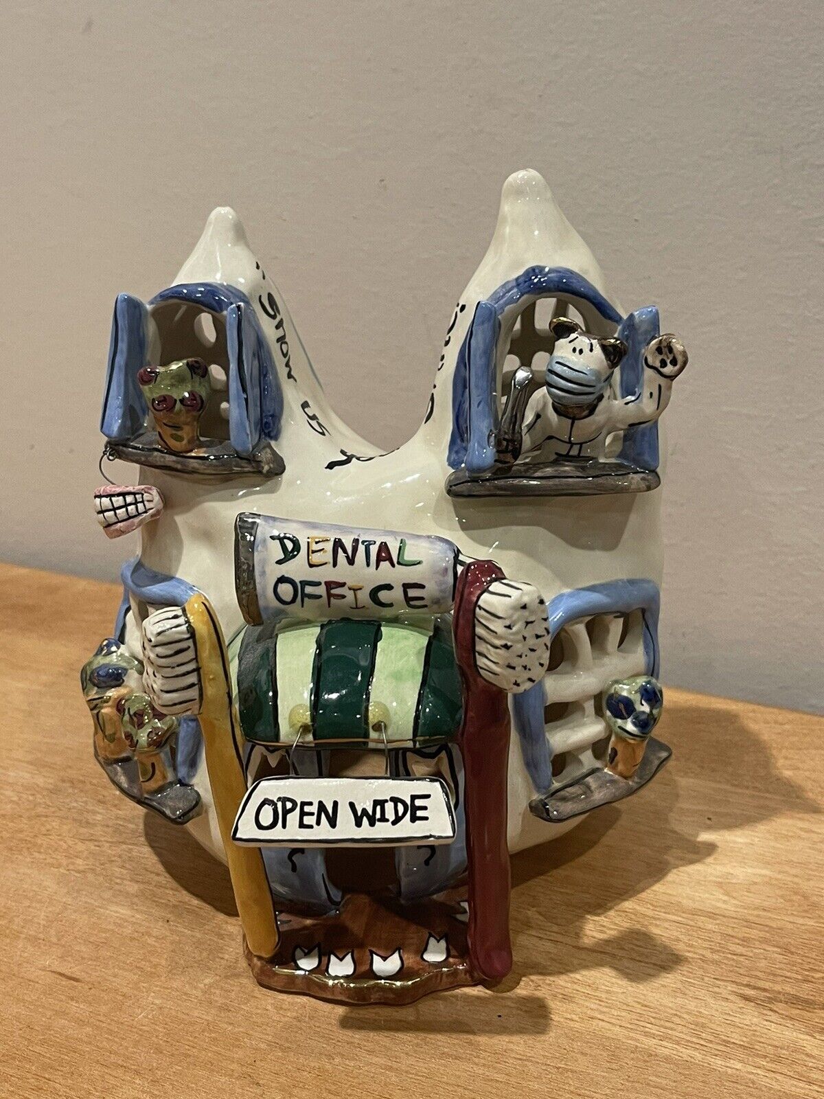 Blue Sky CLAY-WORKS Goldminc Dentist Dental Office 2002 Ceramic, Humor, Kitsch