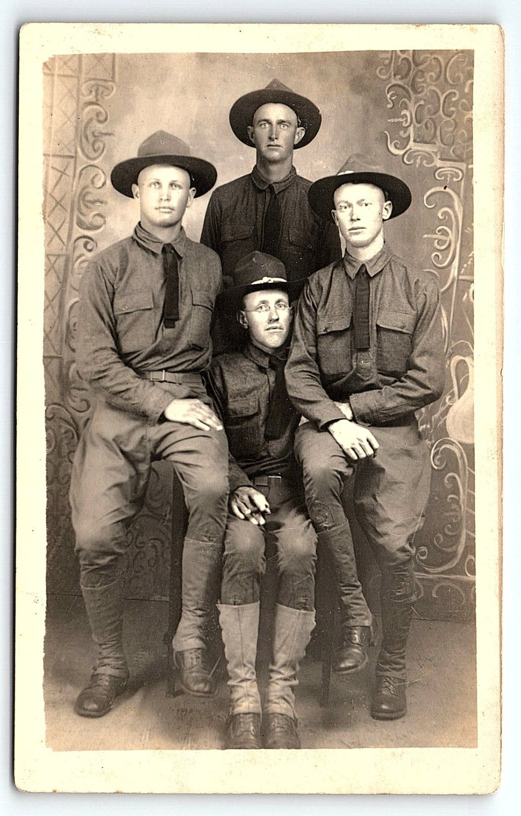 c1918 WWI ERA GROUP OF U.S. ARMY SOLDIERS STUDIO PHOTO AZO RPPC POSTCARD P5183