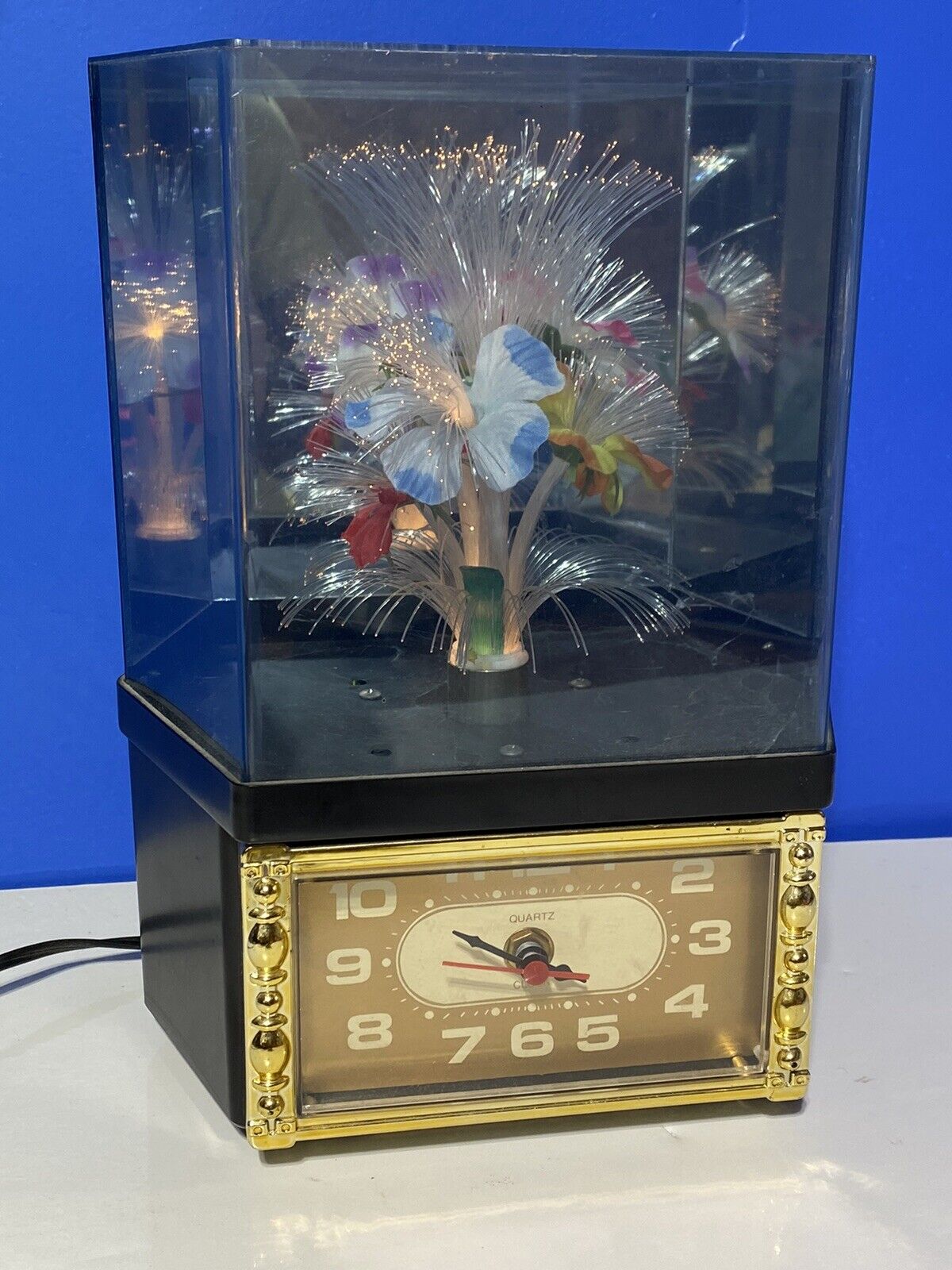 Fiber Optic Rotating Flower Clock Lamp 14.5''H 1985 vintage lighted tv table