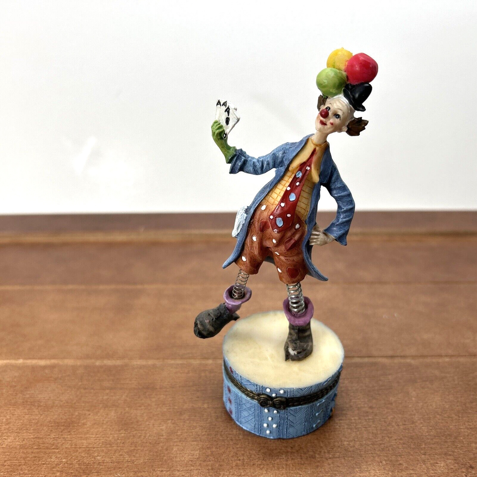 Vintage Hand-Painted Resin Bobble Legs Circus Magician Clown Hinged Trinket Box