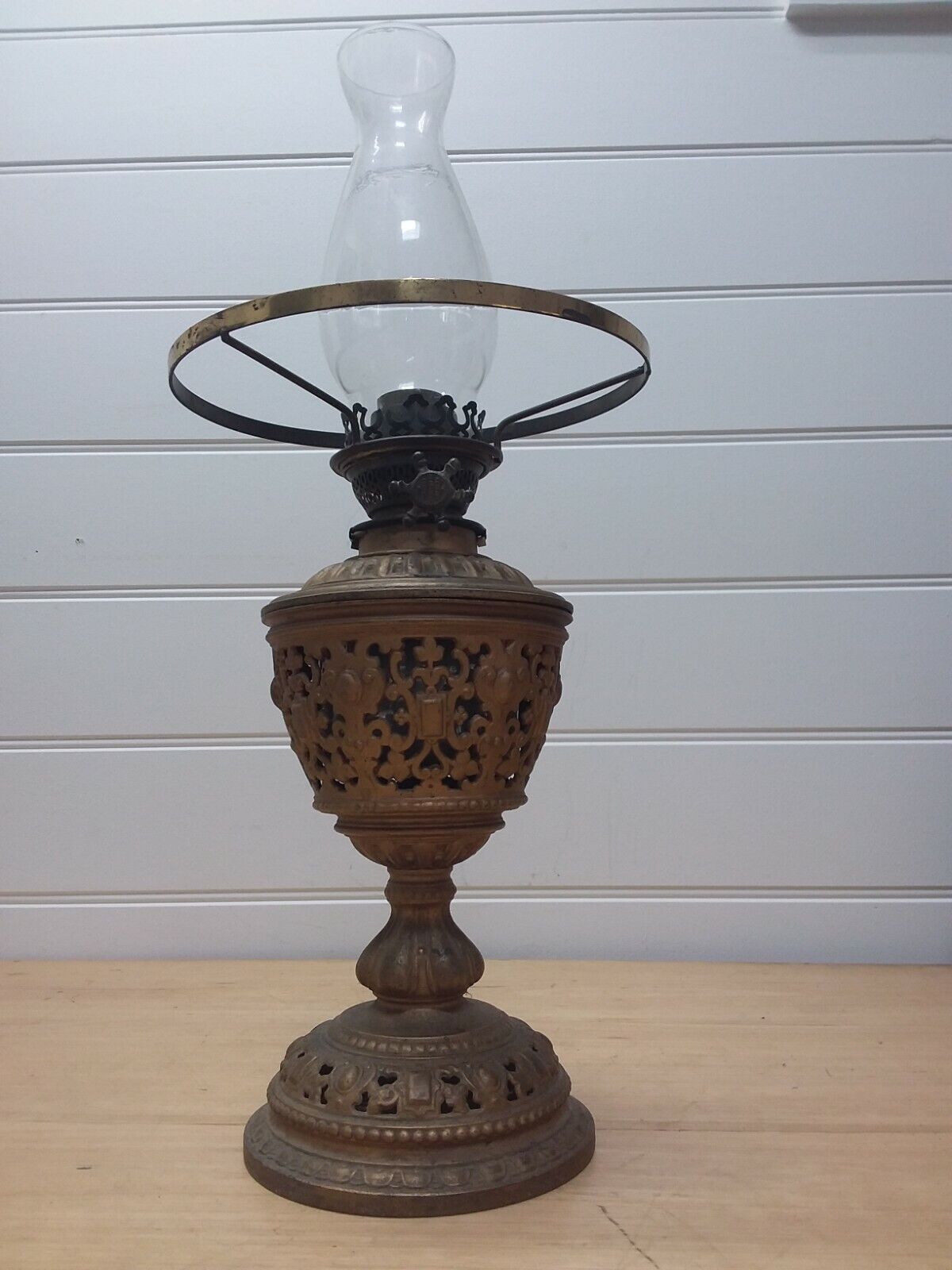  Rare  Antique  cast iron kerosene lamp a rettich Gerrard st london