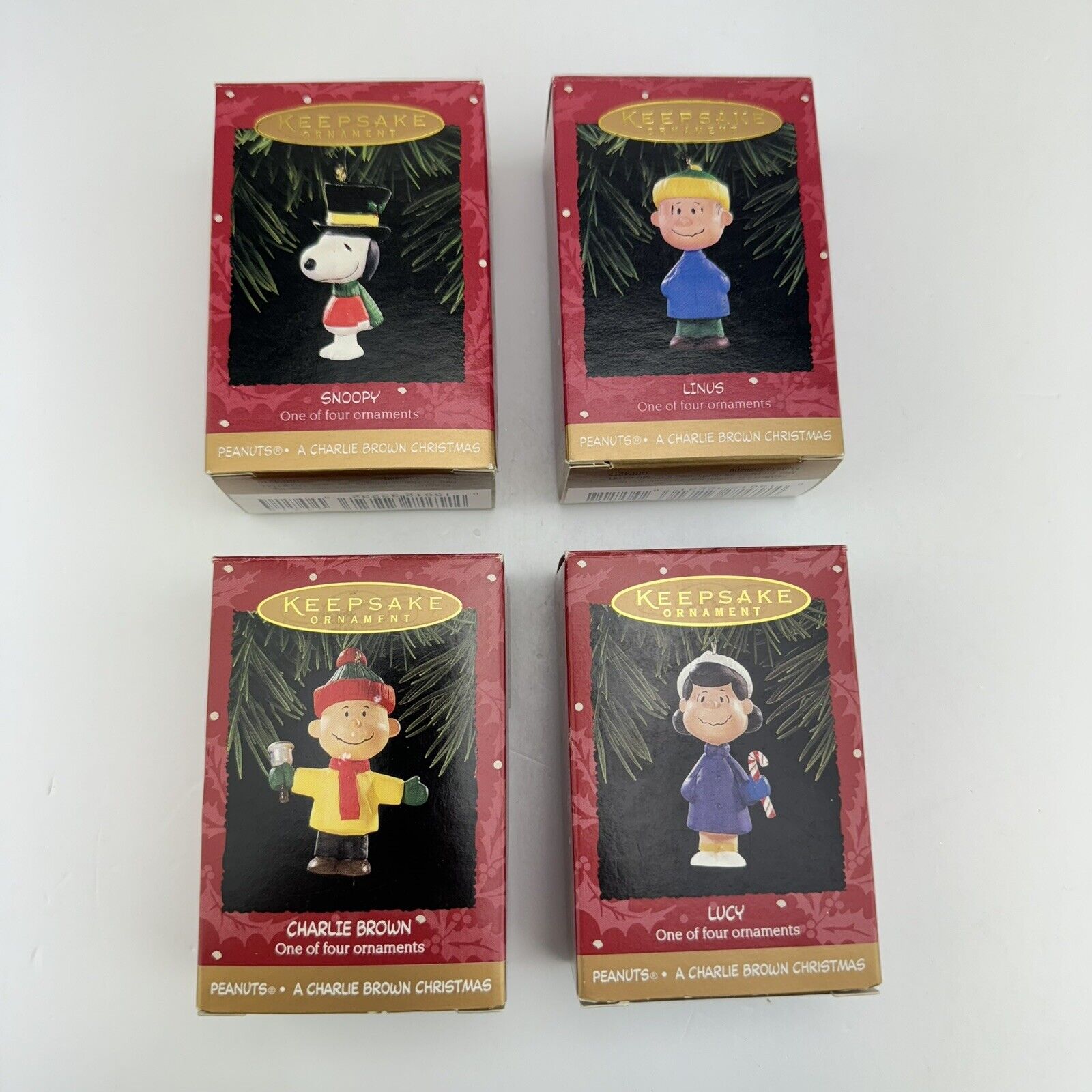 4 Hallmark Ornament Snoopy Linus Lucy Peanuts A Charlie Brown Christmas with Box