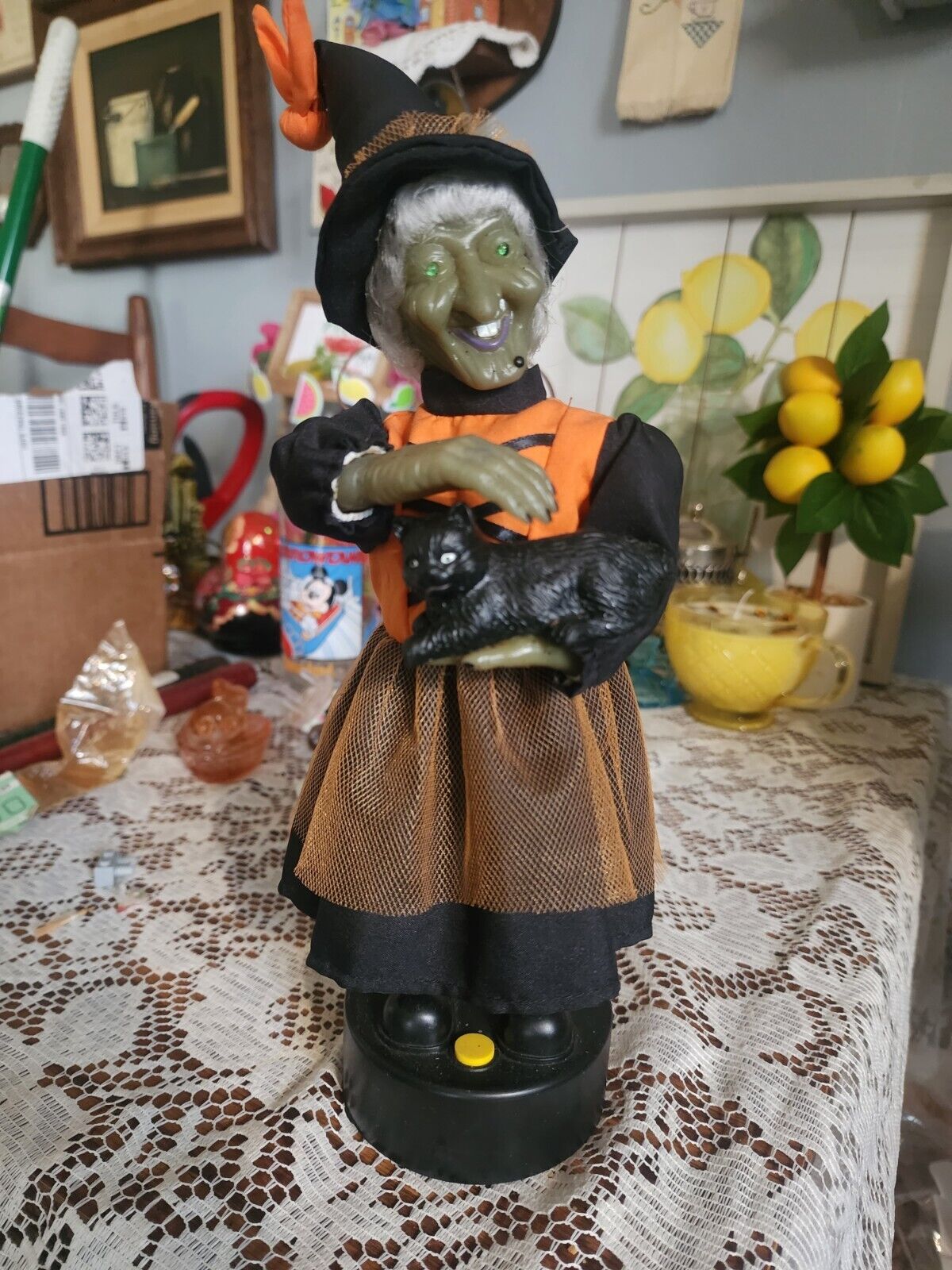 Vintage Battery Op Motion Witch Black Cat Says Happy Halloween