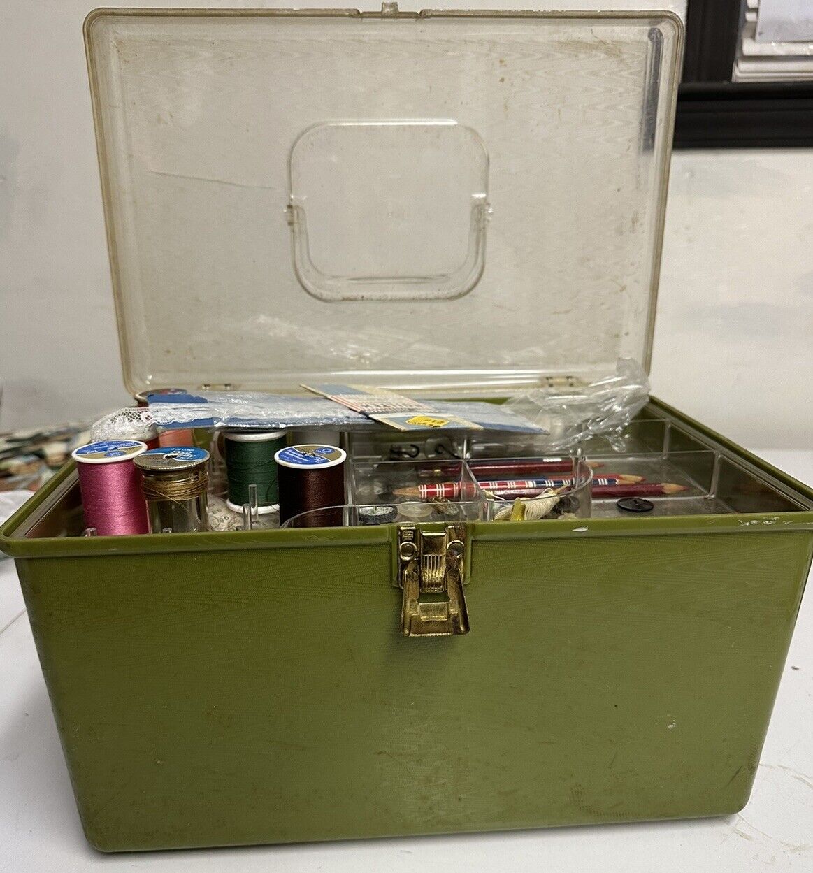 Vintage Wilson Wil-Hold Large Sewing Box Trunk Avacado Green w/ Sewing Supplies