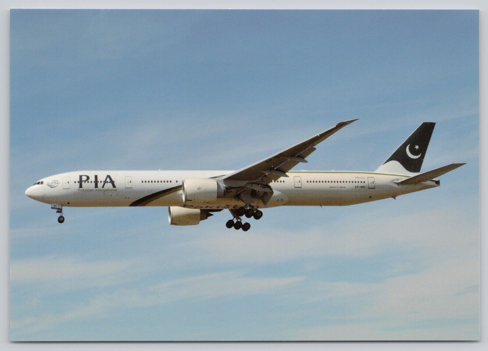 Postcard Pakistan PIA Airlines B777 AP-BID London 2010 Continental Size