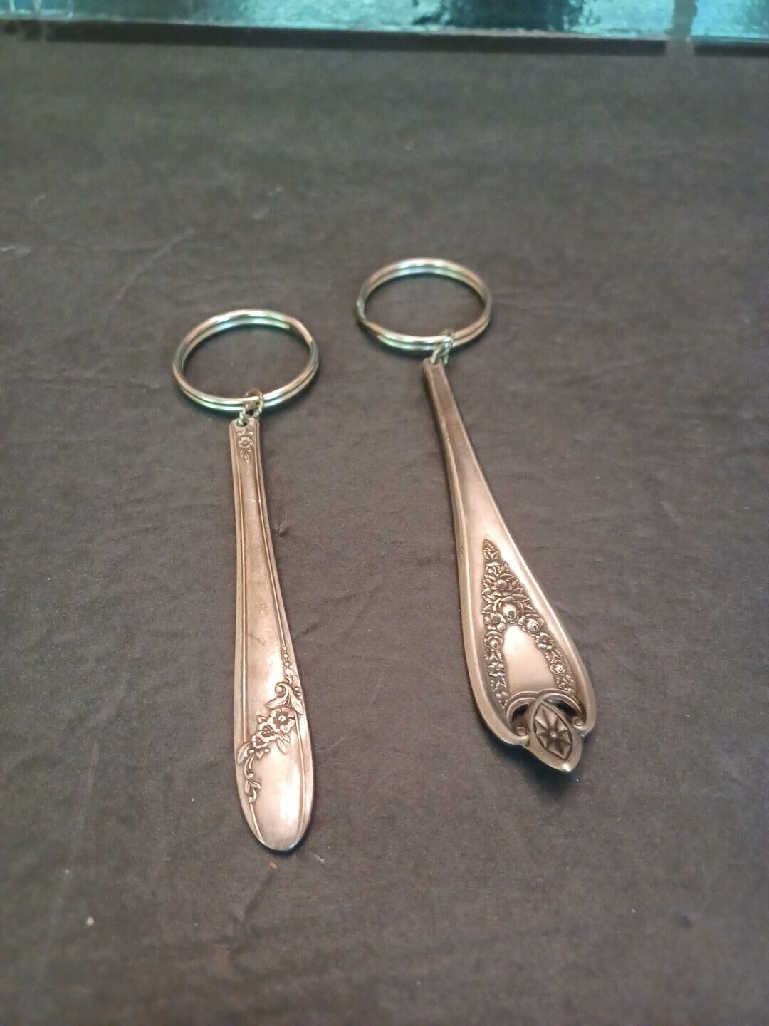 VTG KEY CHAINS/KEY FOBS (2) MADE FROM *ROGERS BROS* SILVERPLATE HANDLES USED