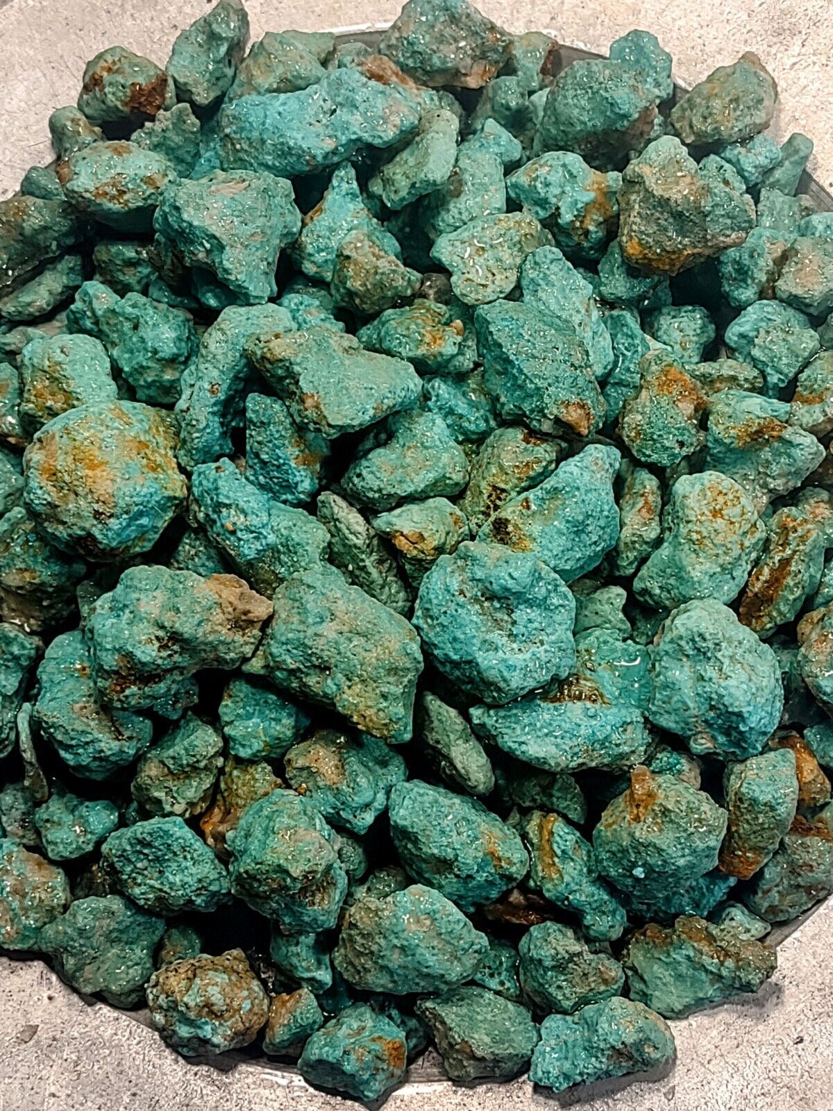 1Lb.  Alarcon Turquoise Rough Nugget Teal Very Nice Larger Chunks Makes Nice Cab