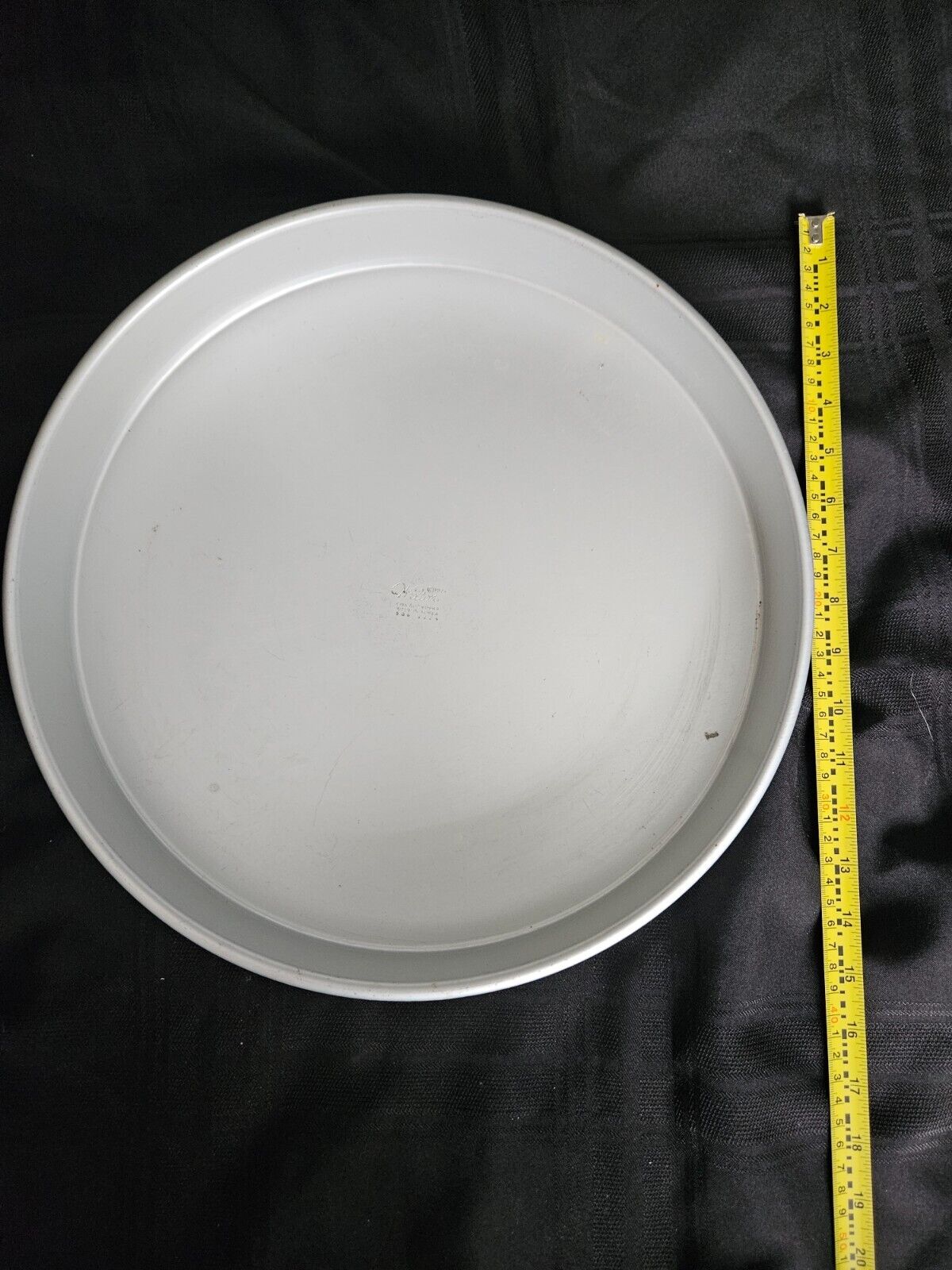 Wilton Round Cake Pan Aluminum 14” X 2” 506-2225