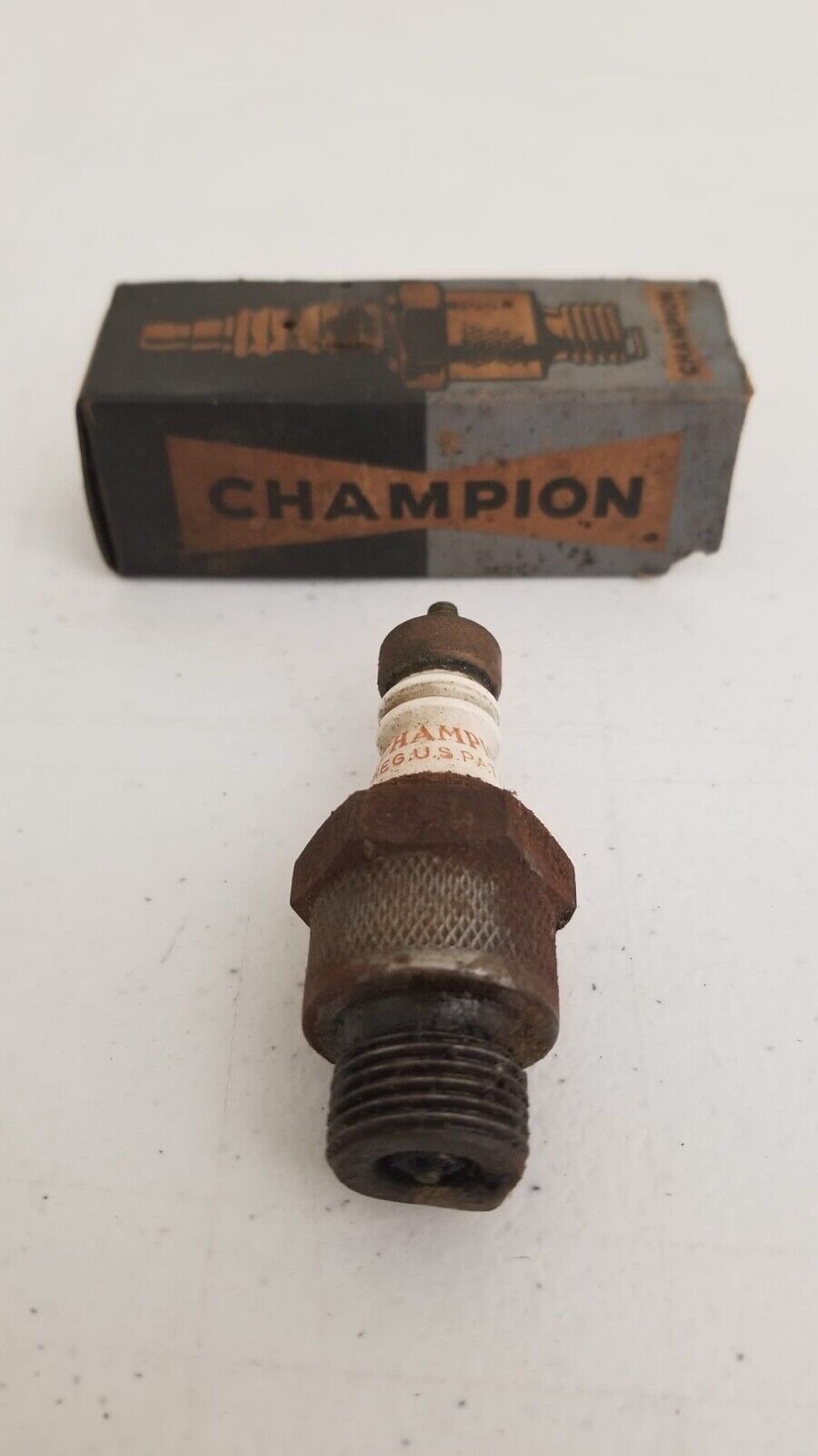 Vintage 1920s-1940s Champion Spark Plug No. 7 with Original Box - Automotive His